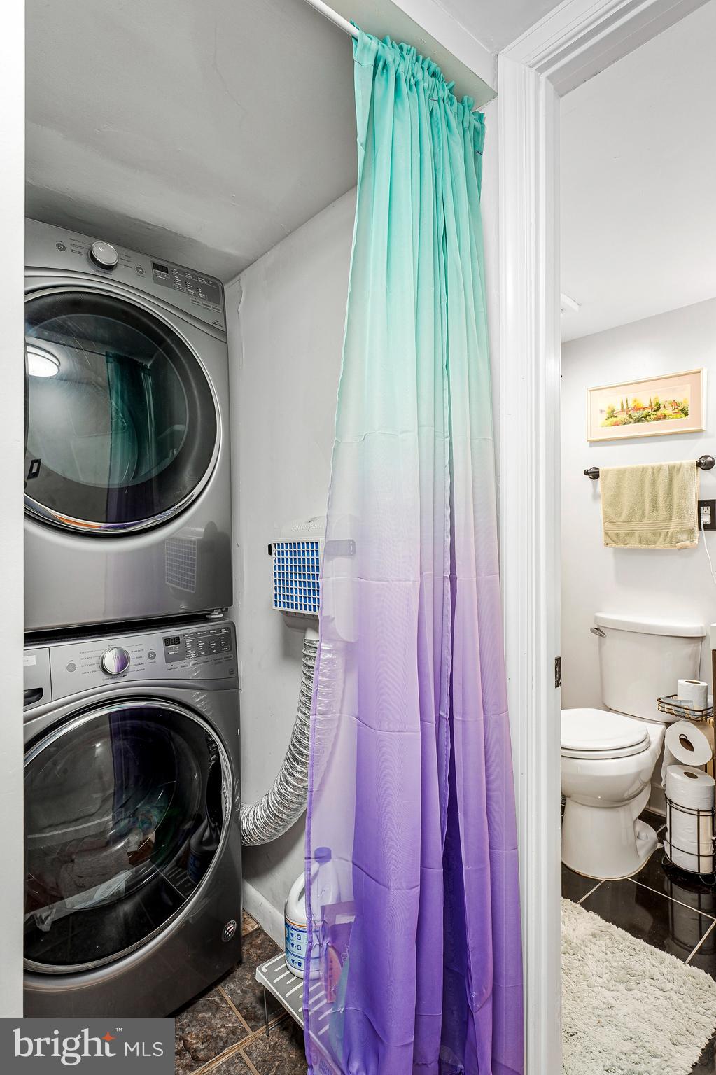 FAIRFIELD COMMONS - Residential