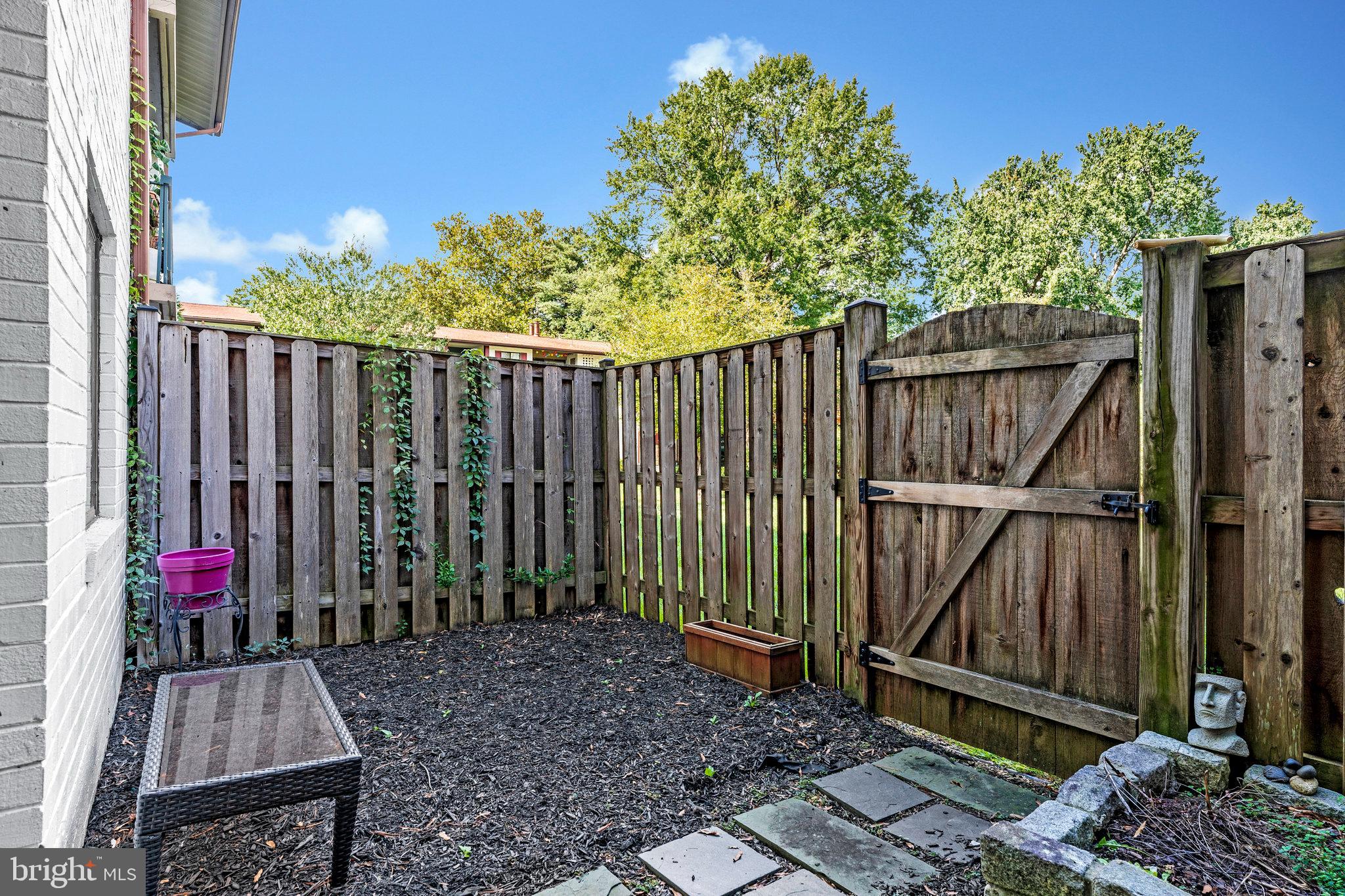 FAIRFIELD COMMONS - Residential