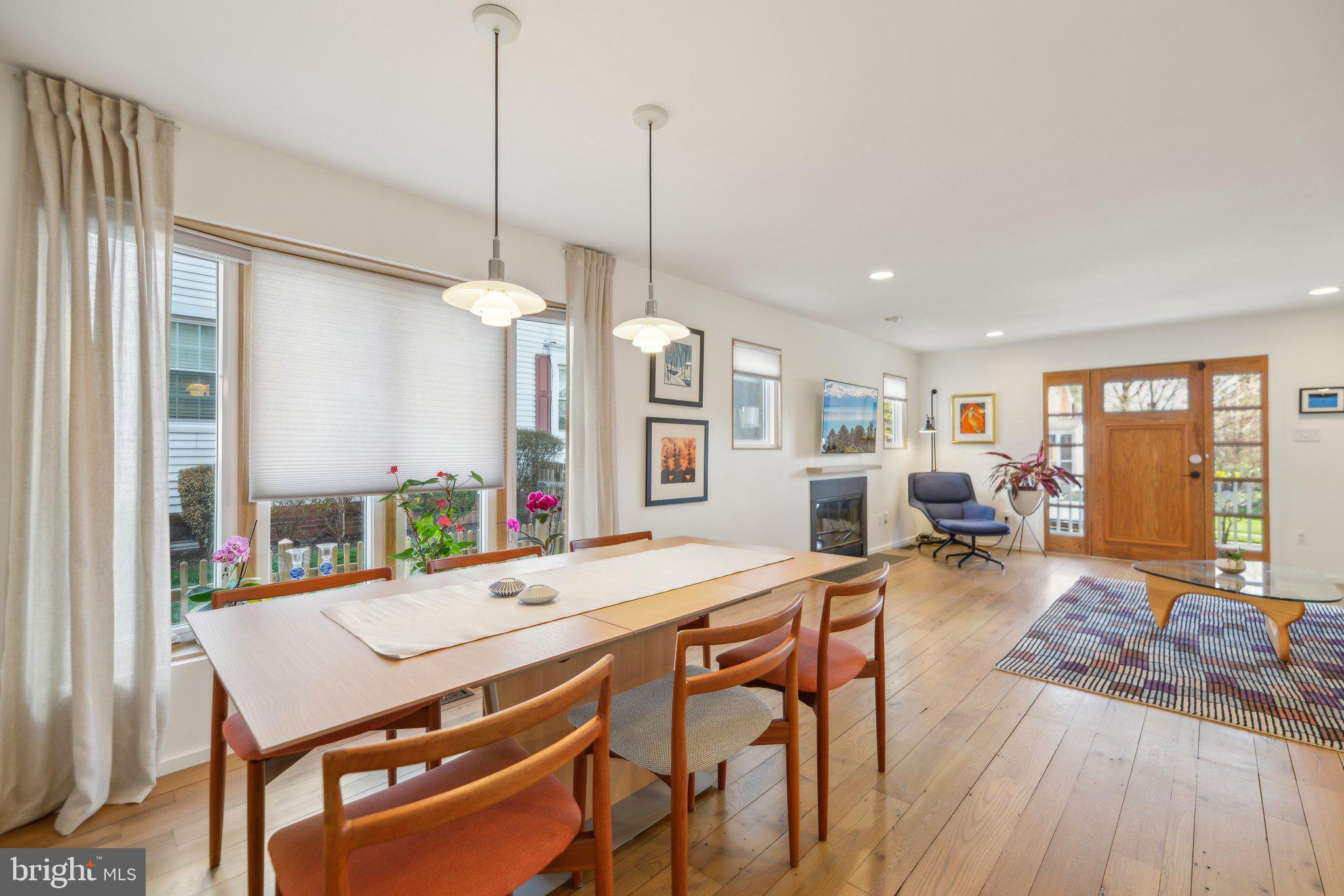 ROSEMONT PARK - Residential