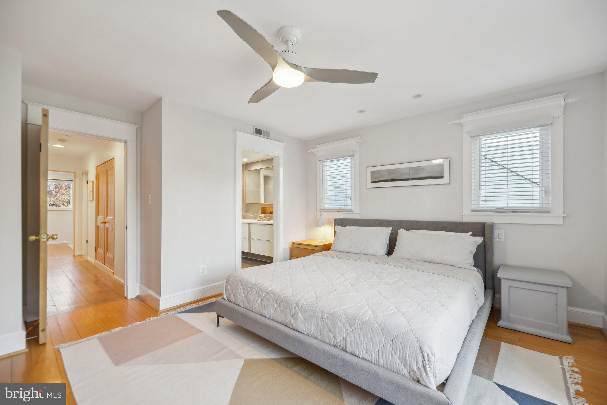 ROSEMONT PARK - Residential