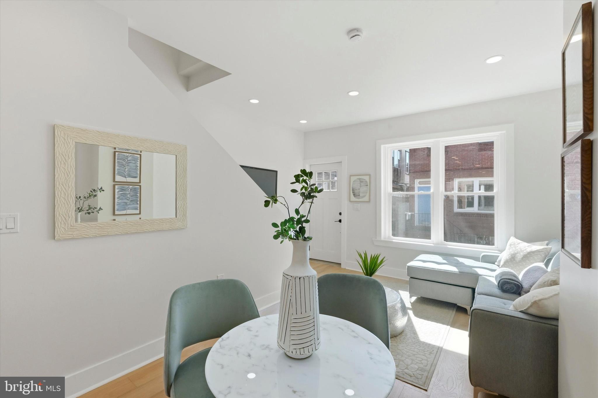 GIRARD ESTATES - Residential