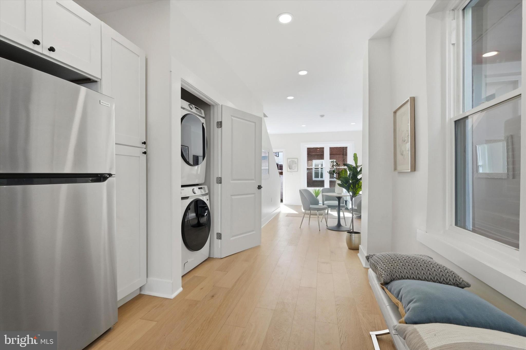 GIRARD ESTATES - Residential
