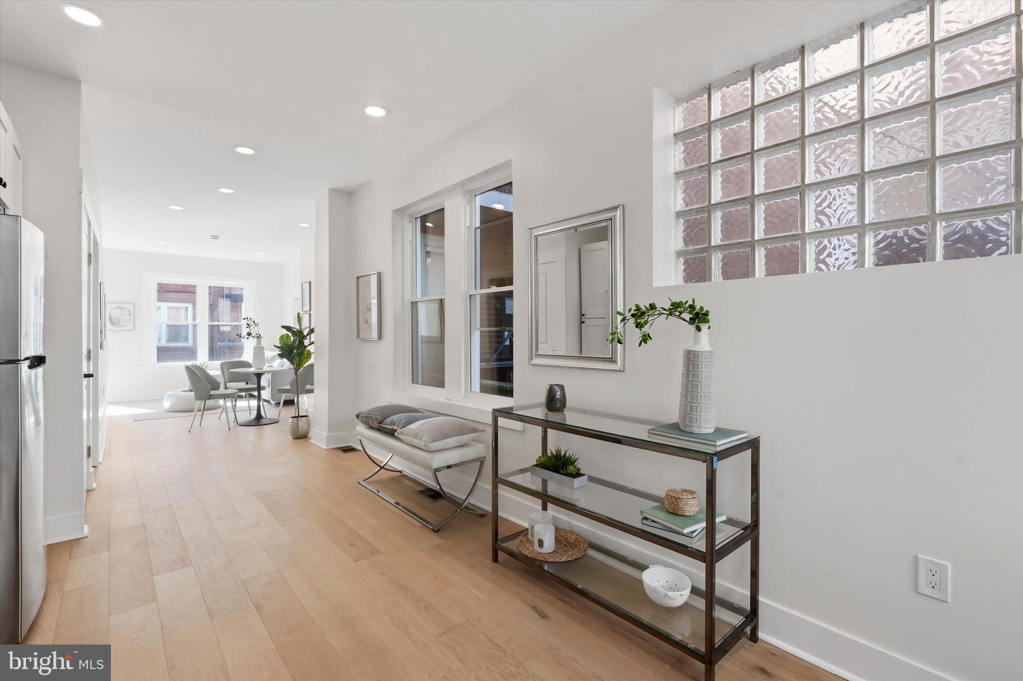 GIRARD ESTATES - Residential