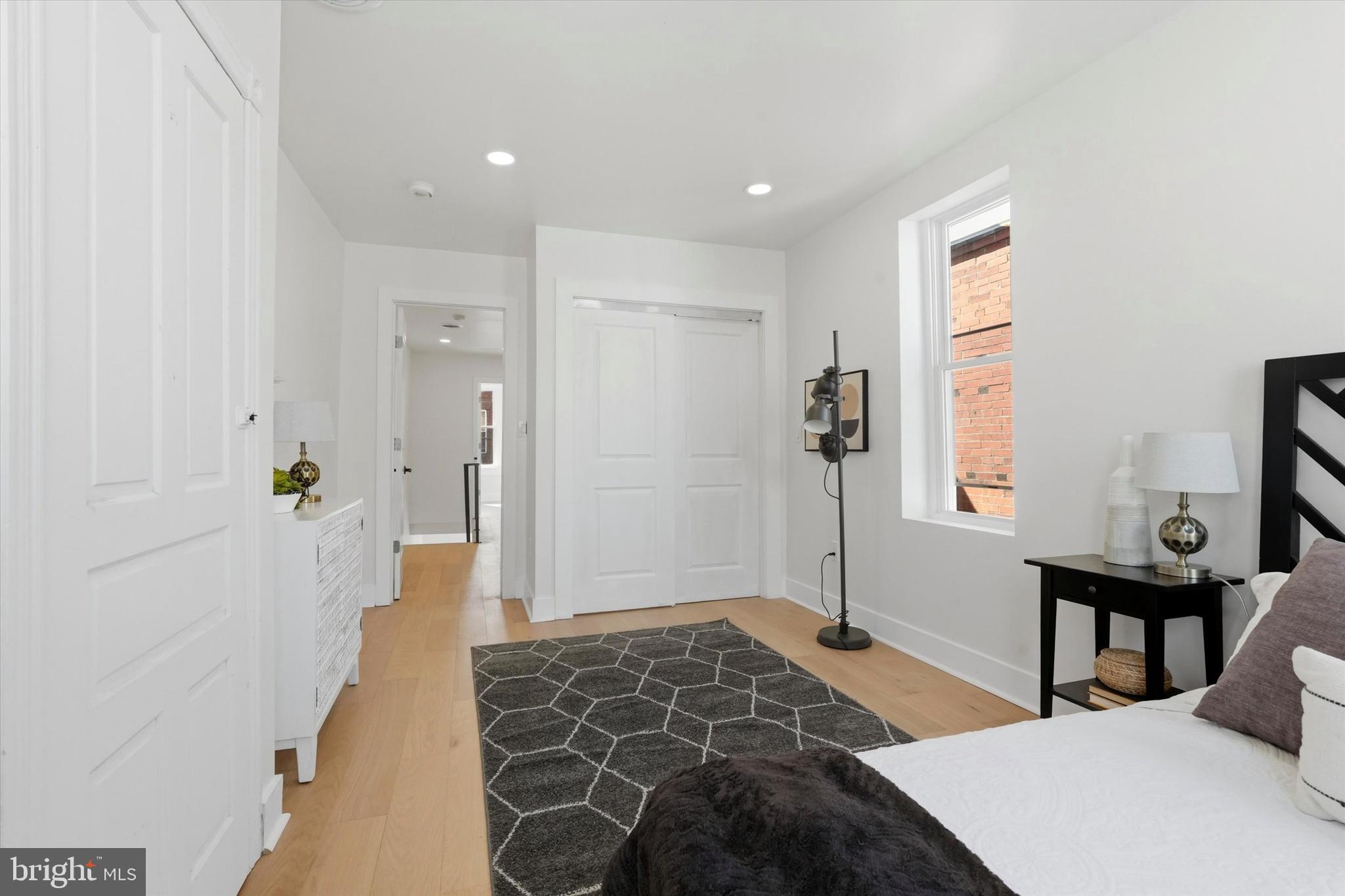 GIRARD ESTATES - Residential