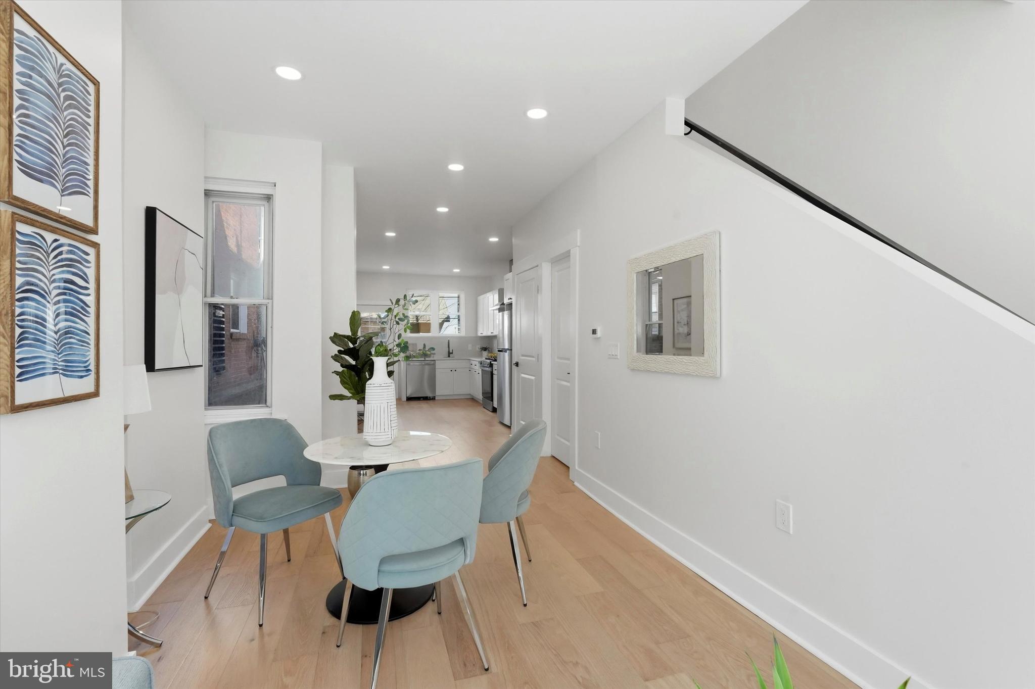 GIRARD ESTATES - Residential
