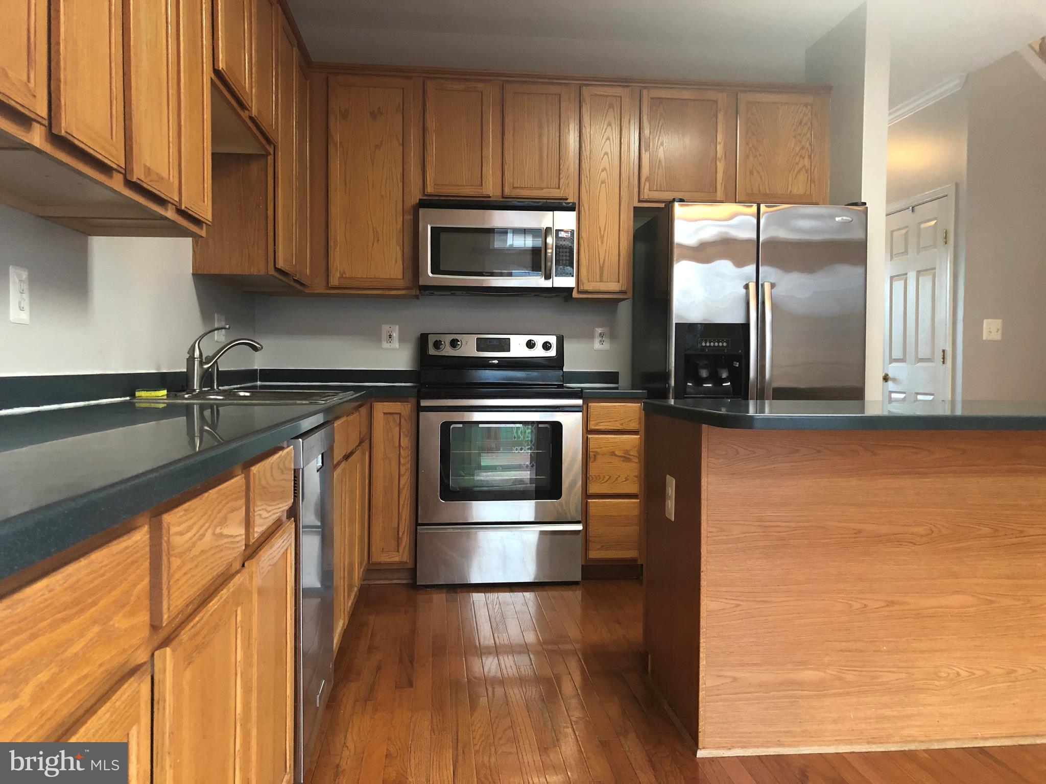 UNIVERISTY CENTER - Residential Lease