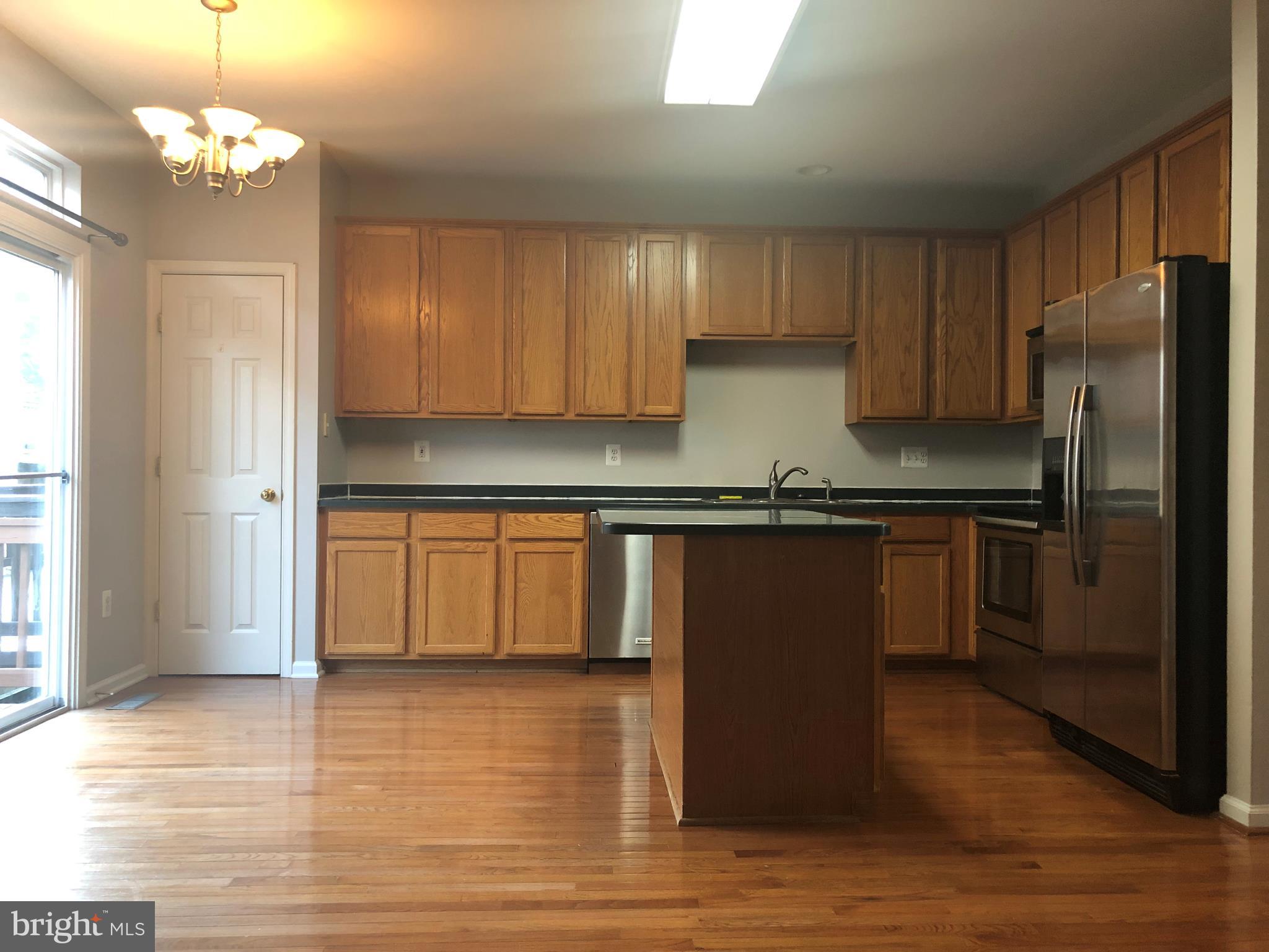 UNIVERISTY CENTER - Residential Lease