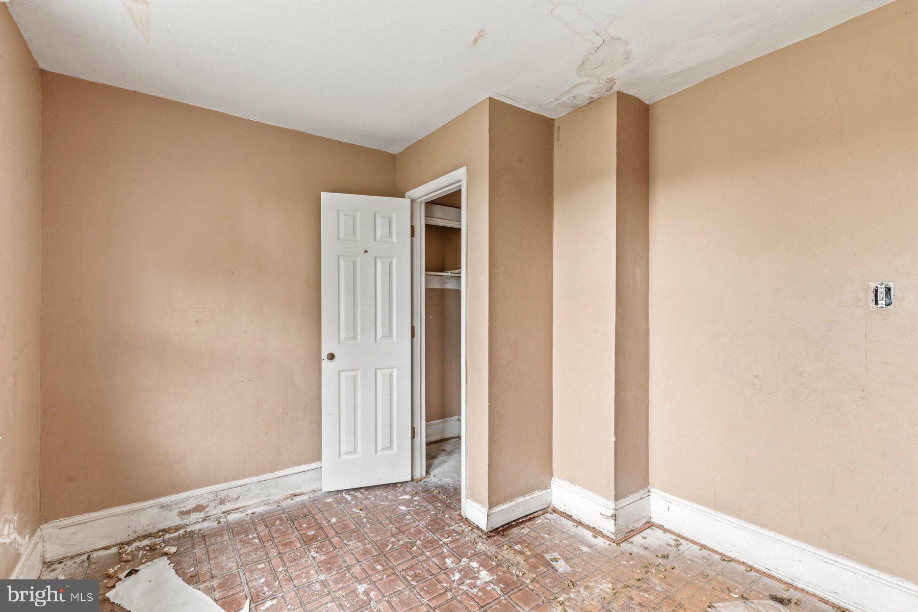 FRANKFORD - Residential
