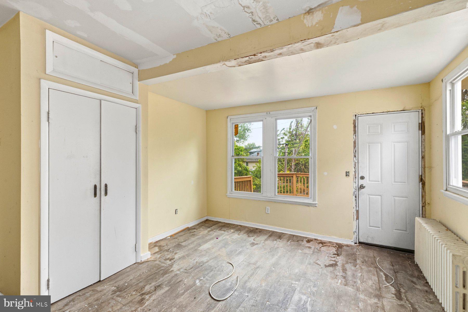 FRANKFORD - Residential