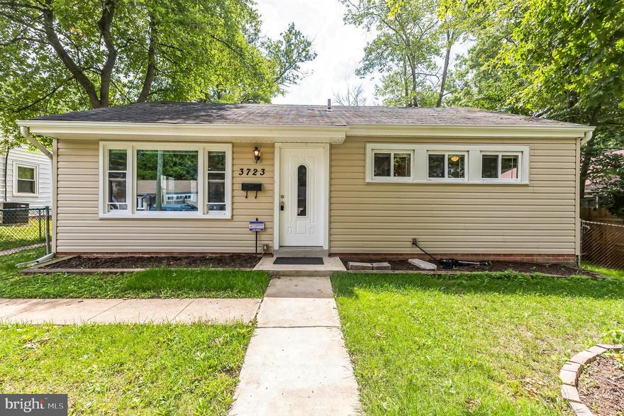 TOTAL REMODEL A TRUE MUST SEE...THIS SINGLE FAMILY HOME IS CHEAPER THAN A CONDO/T-HOME.  GOURMET KITCHEN WITH BRAND NEW LG STAINLESS APPLIANCES, GRANITE, AND WHITE SHAKER CABINETS.  LVP IN MAIN AREAS & NEW CARPET IN ALL BEDS!  UPDATED WINDOWS, BATH, & FRESH NEUTRAL PAINT THROUGHOUT! HOME HAS A BUMP OUT ADDITION THAT COULD BE USED AS A SUPER MASTER SUITE W/STEP DOWN SITTING ROOM.   ALL MECHANICAL SYSTEMS UPDATED, ALONG WITH NEWER WINDOWS AND SIDING.  FENCED YARD AND FLAT BACK YARD PERFECT FOR FAMILY FUN.