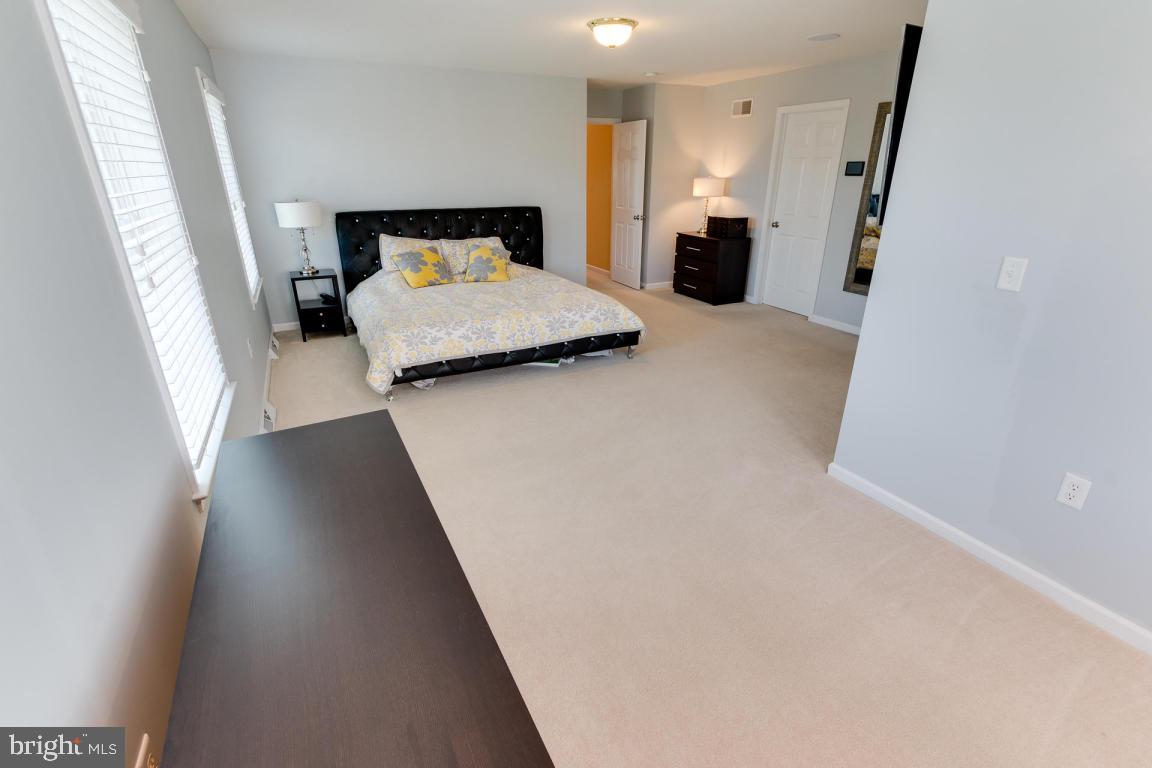 LANDIS CROSSING - Residential