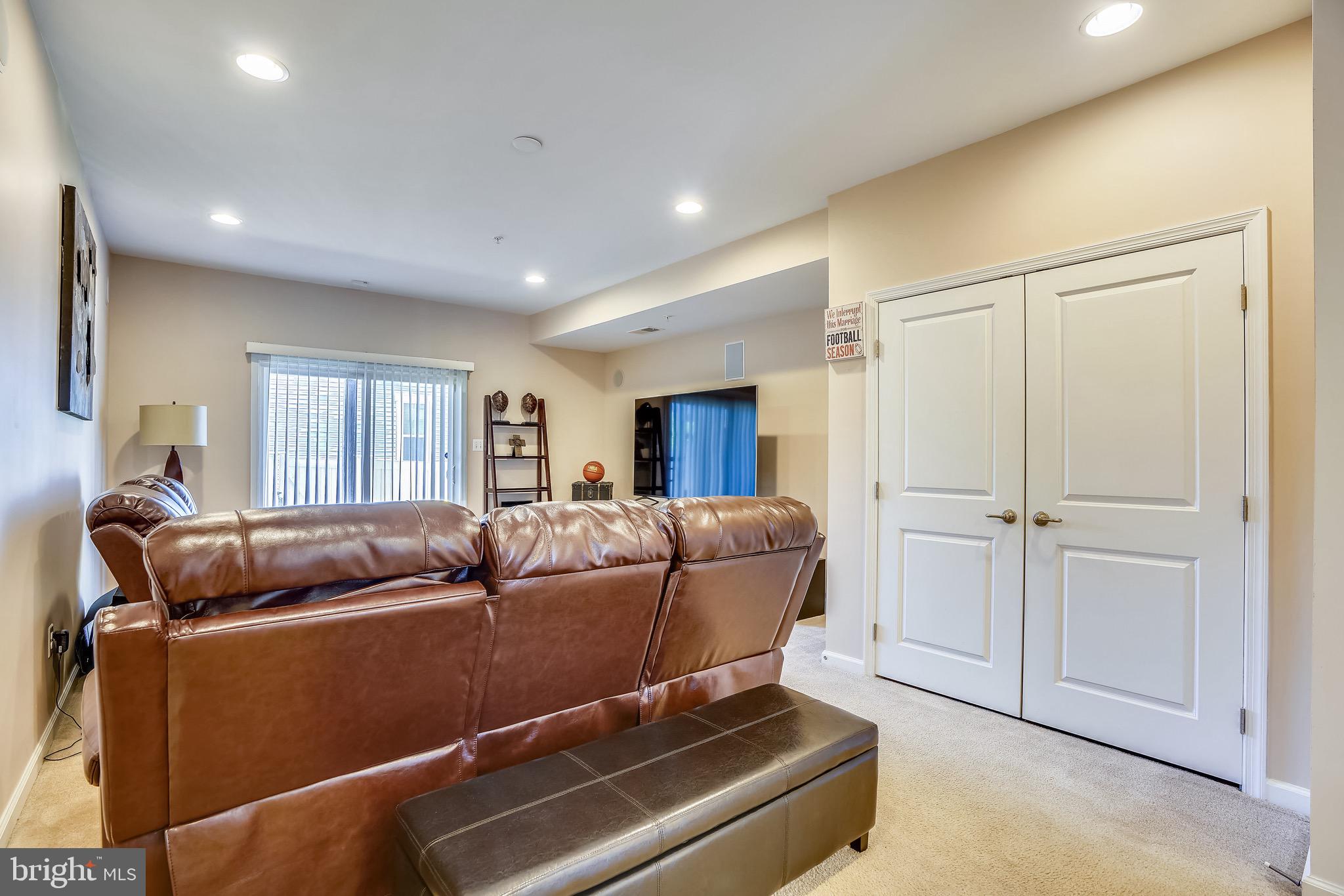 CREEKSIDE VILLAGE AT TANYARD SPRINGS - Residential