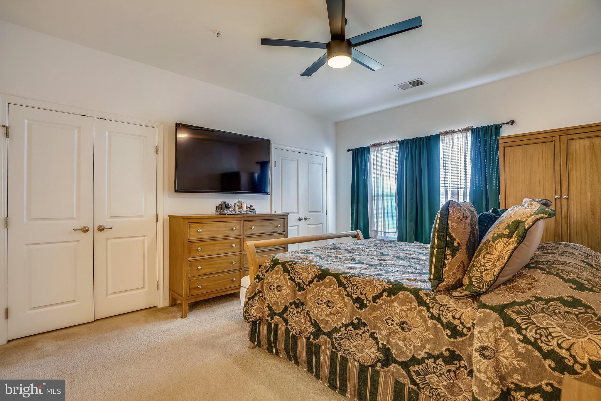 CREEKSIDE VILLAGE AT TANYARD SPRINGS - Residential