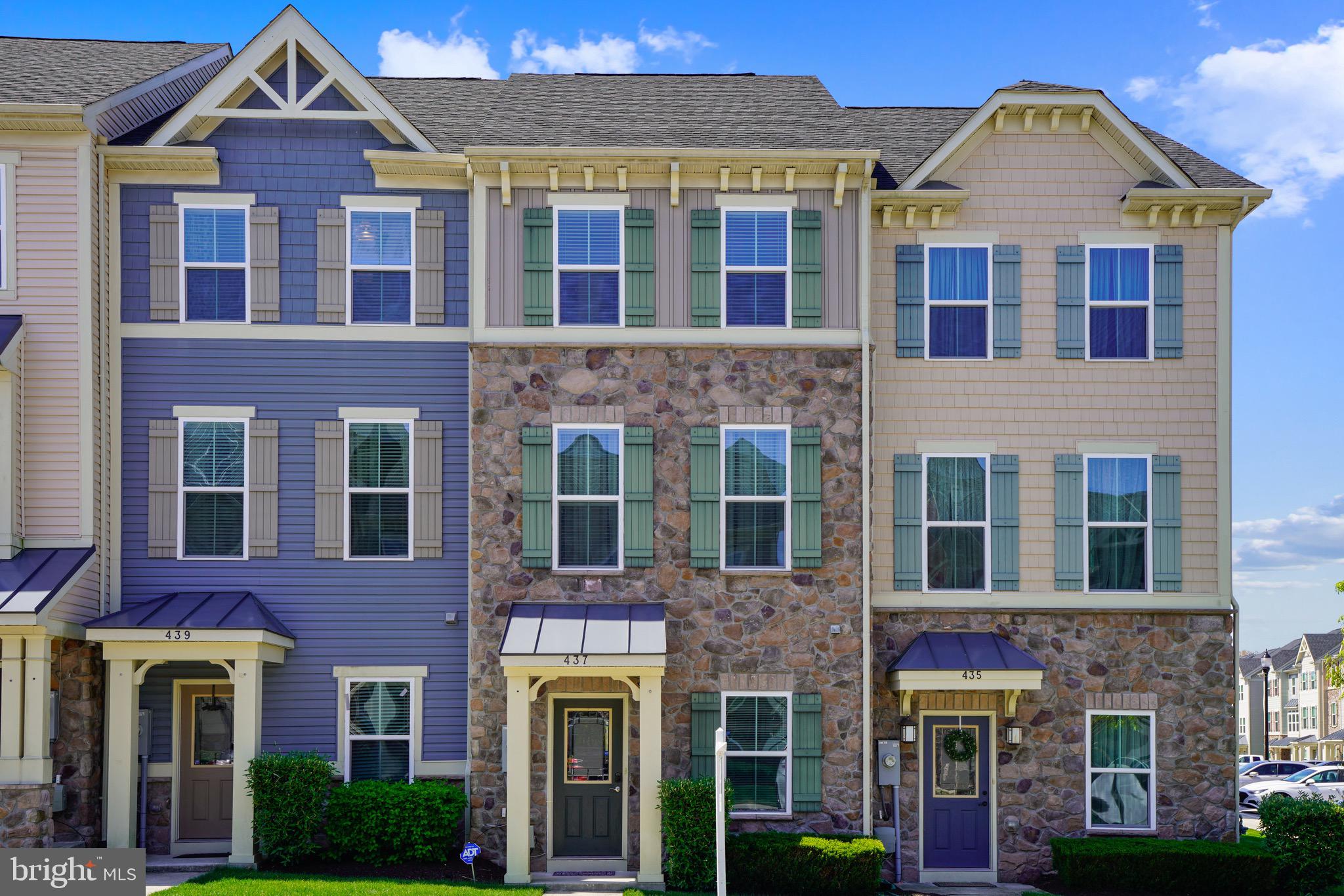 CREEKSIDE VILLAGE AT TANYARD SPRINGS - Residential