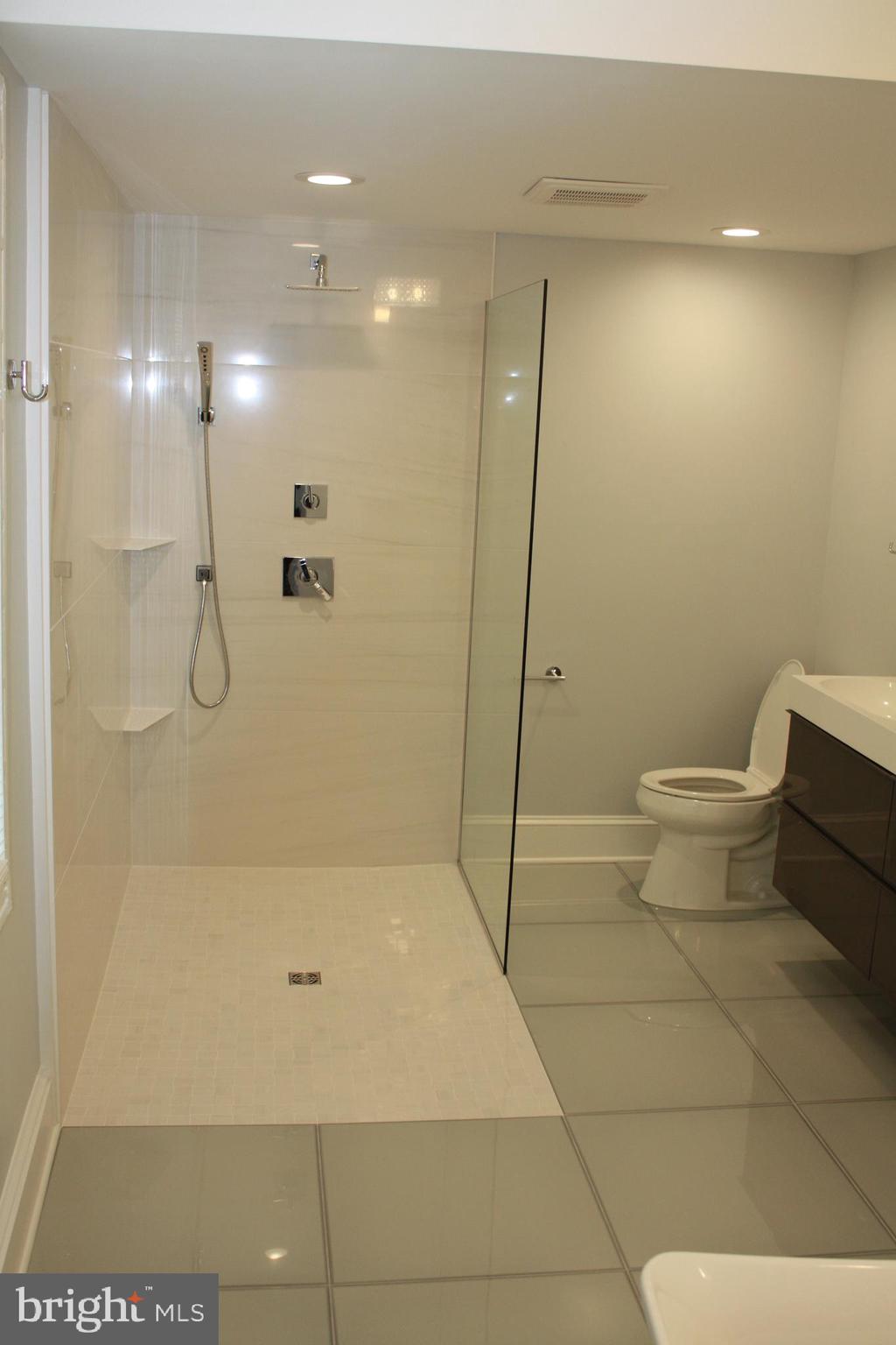 BUTCHER'S HILL - Residential Lease