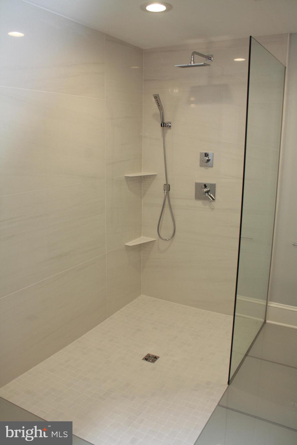 BUTCHER'S HILL - Residential Lease