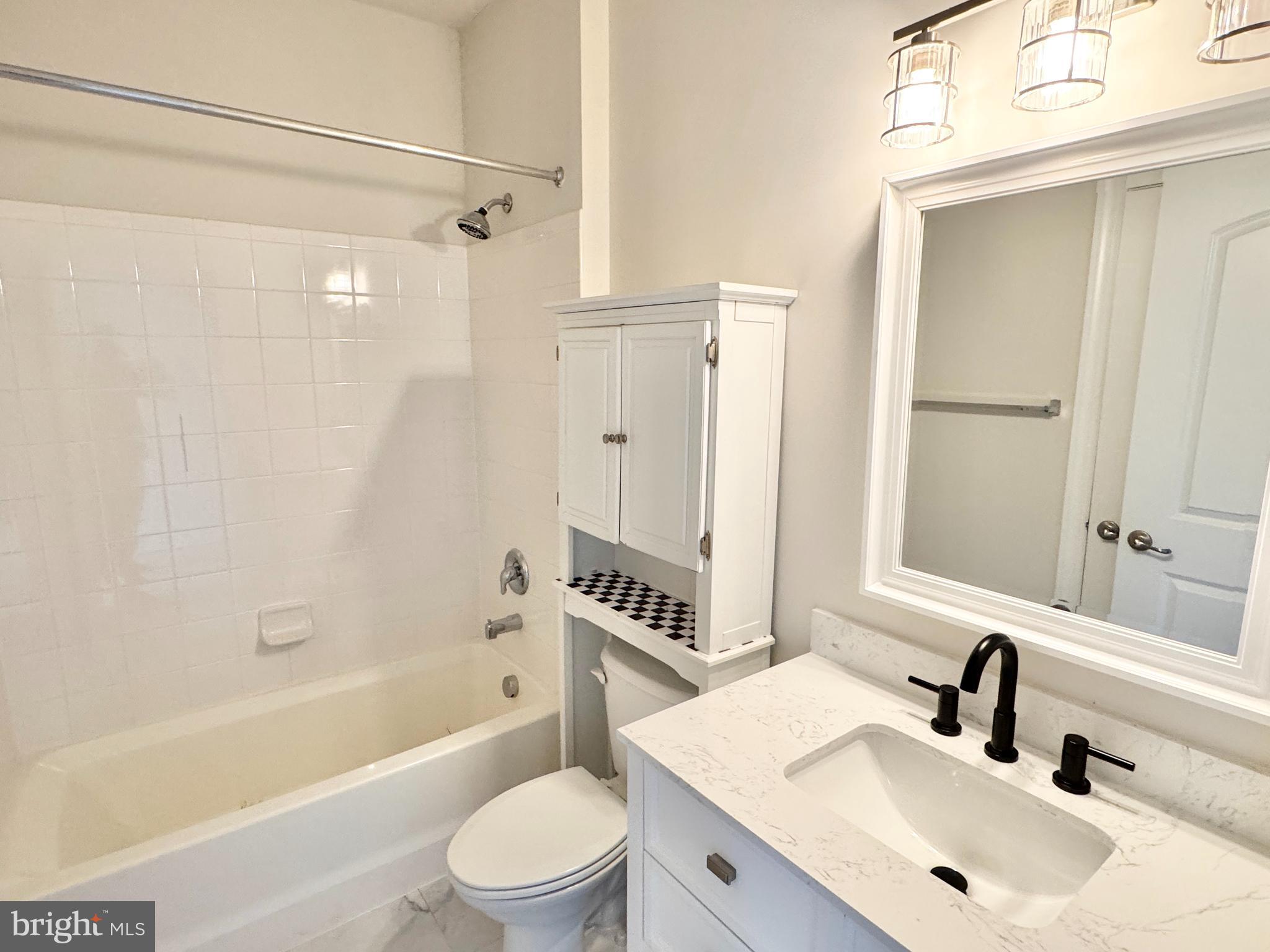 POTOMAC CLUB - Residential Lease