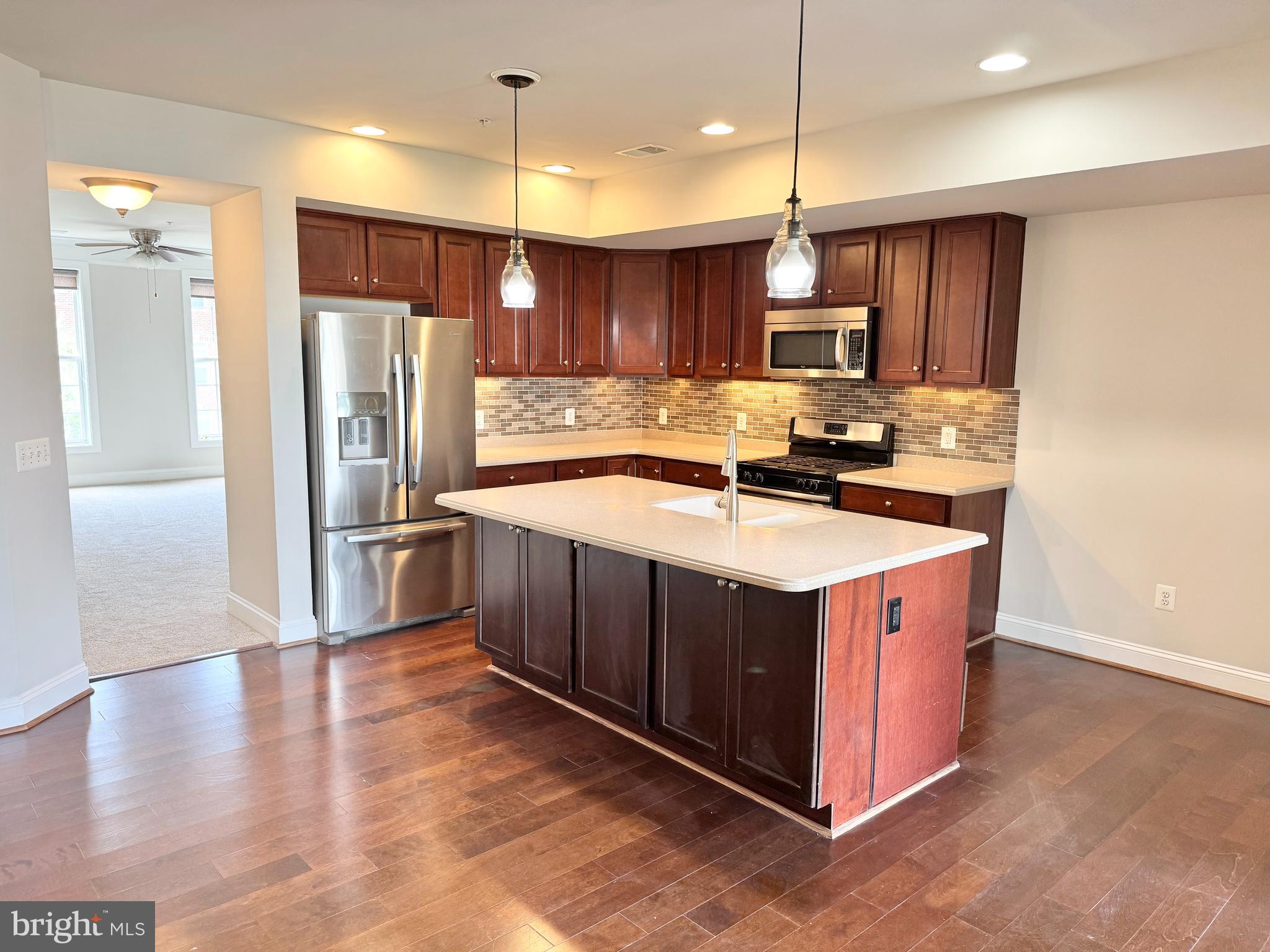 POTOMAC CLUB - Residential Lease