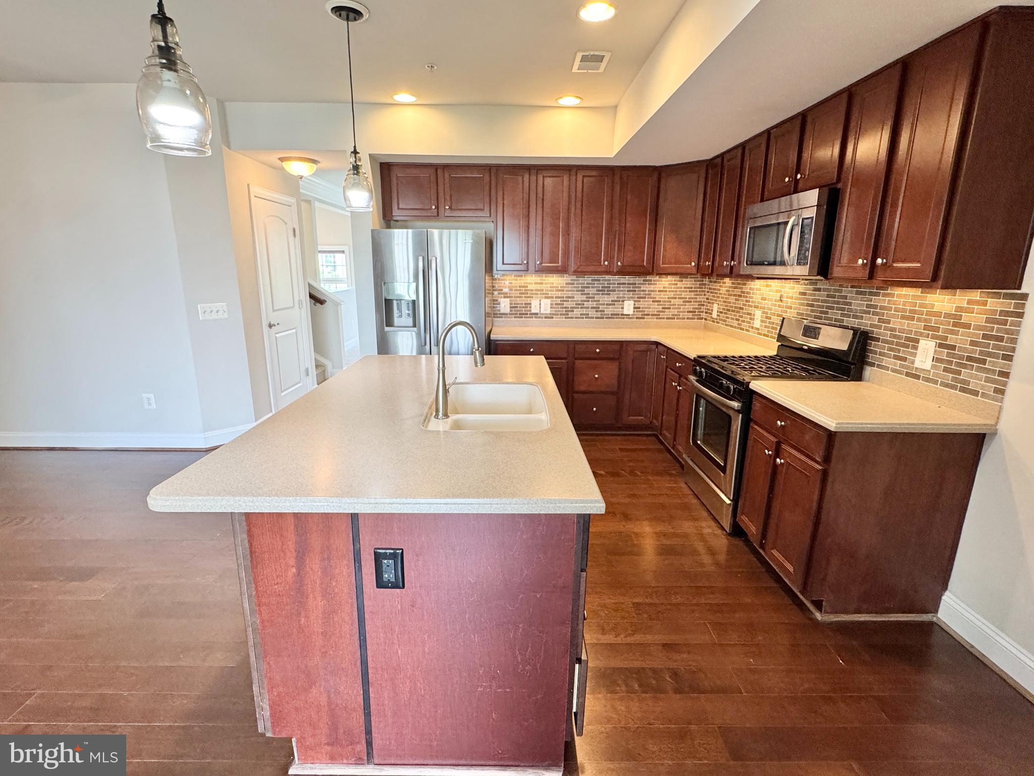 POTOMAC CLUB - Residential Lease