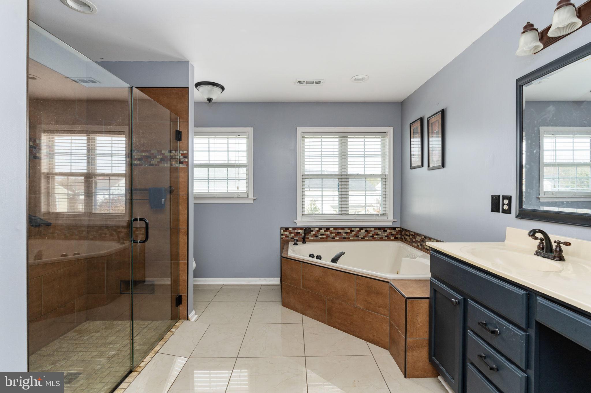 AUTUMN RIDGE - Residential