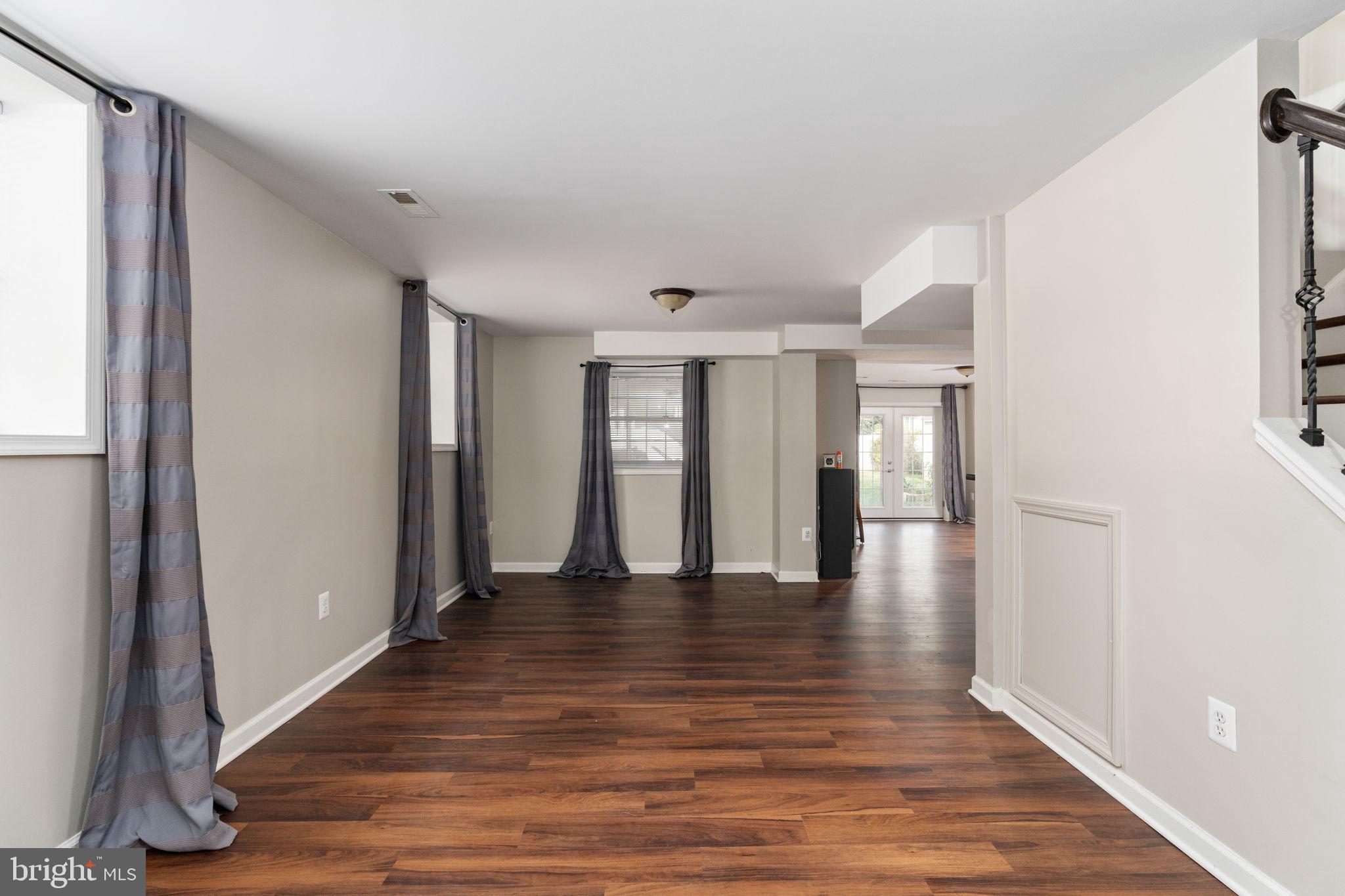 AUTUMN RIDGE - Residential