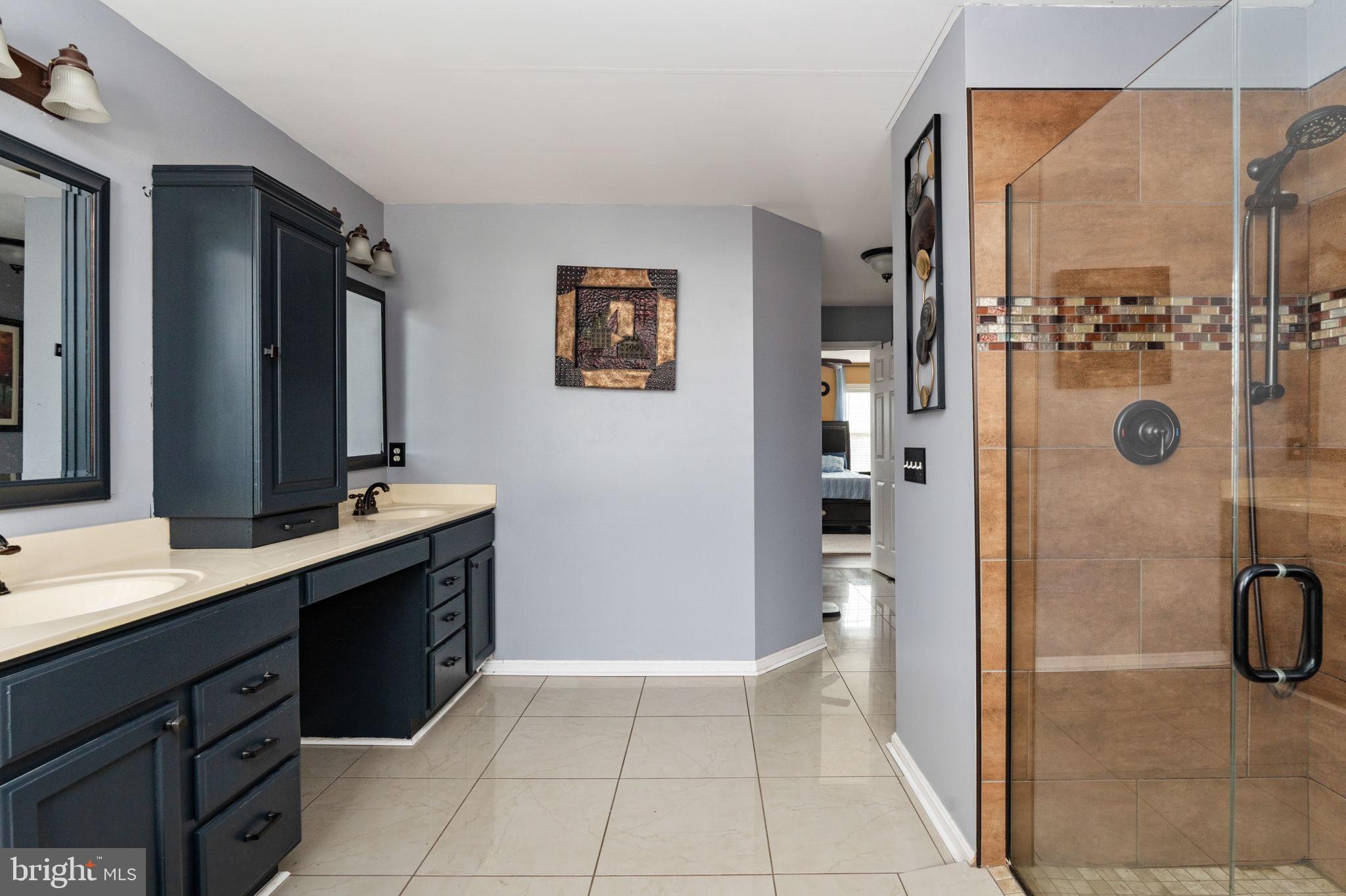 AUTUMN RIDGE - Residential