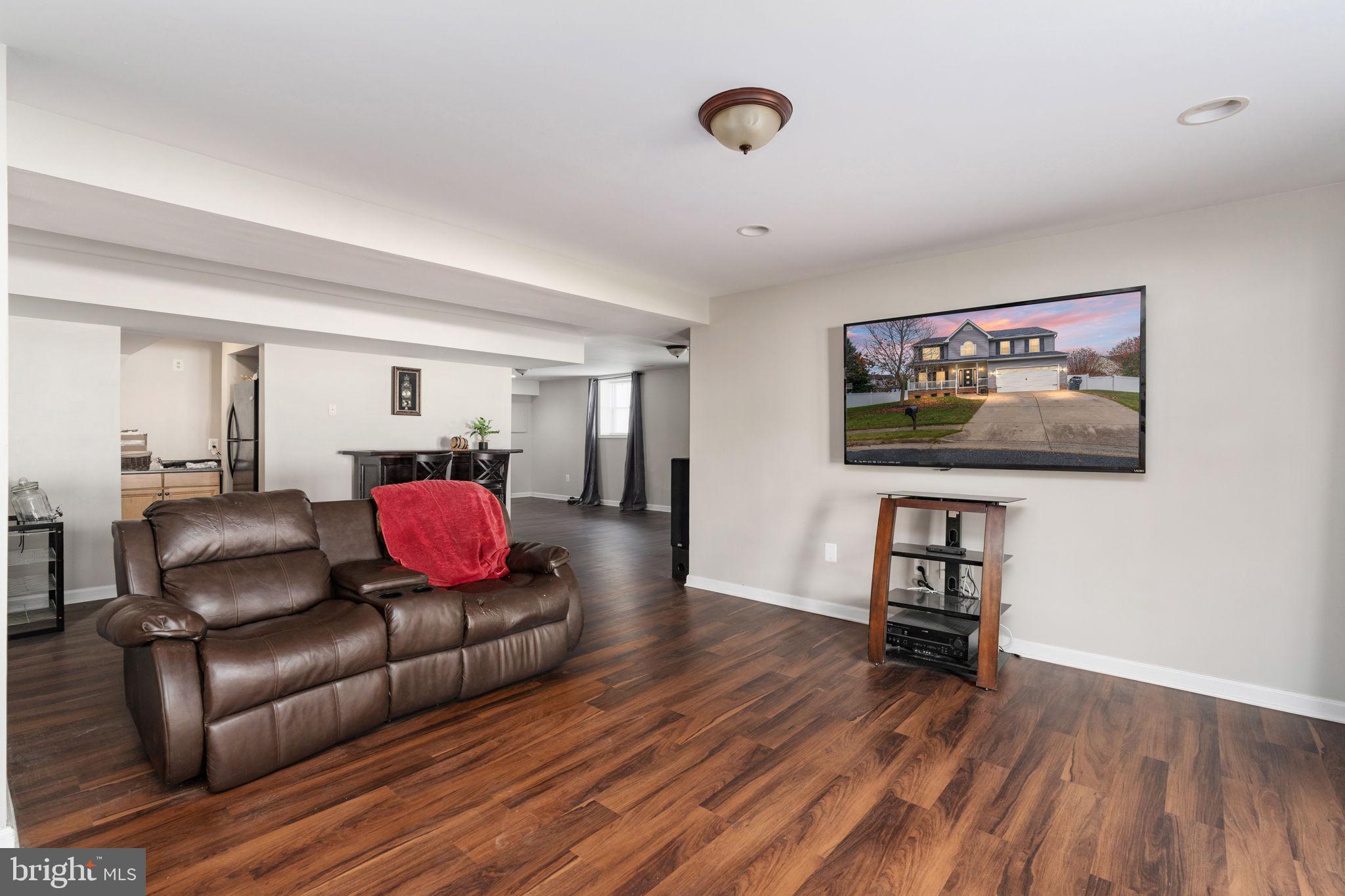 AUTUMN RIDGE - Residential