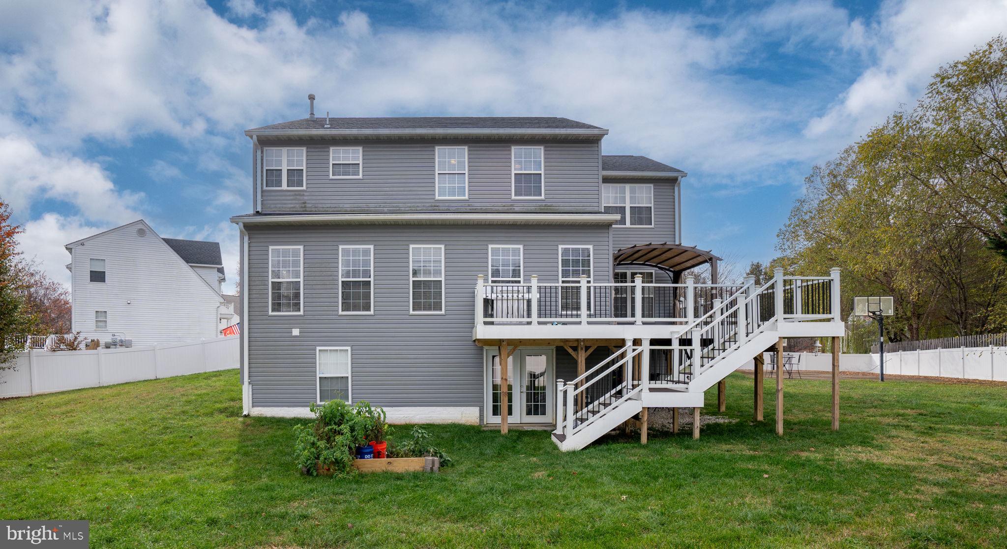 AUTUMN RIDGE - Residential