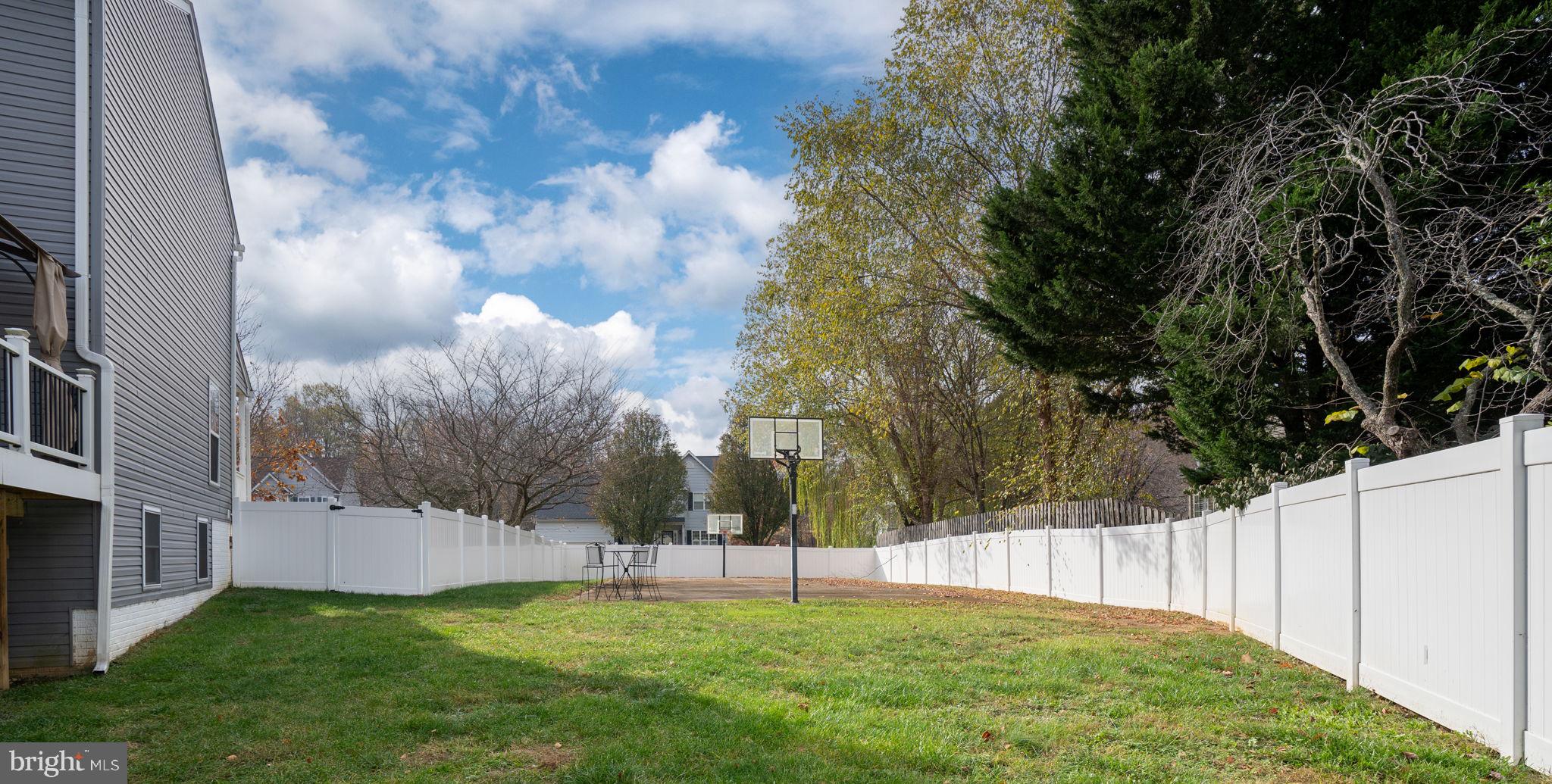 AUTUMN RIDGE - Residential