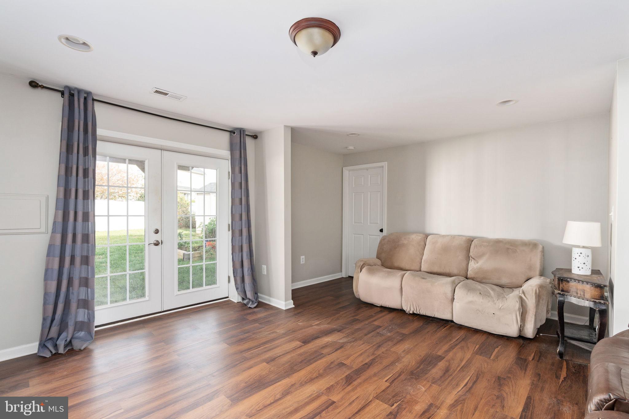 AUTUMN RIDGE - Residential