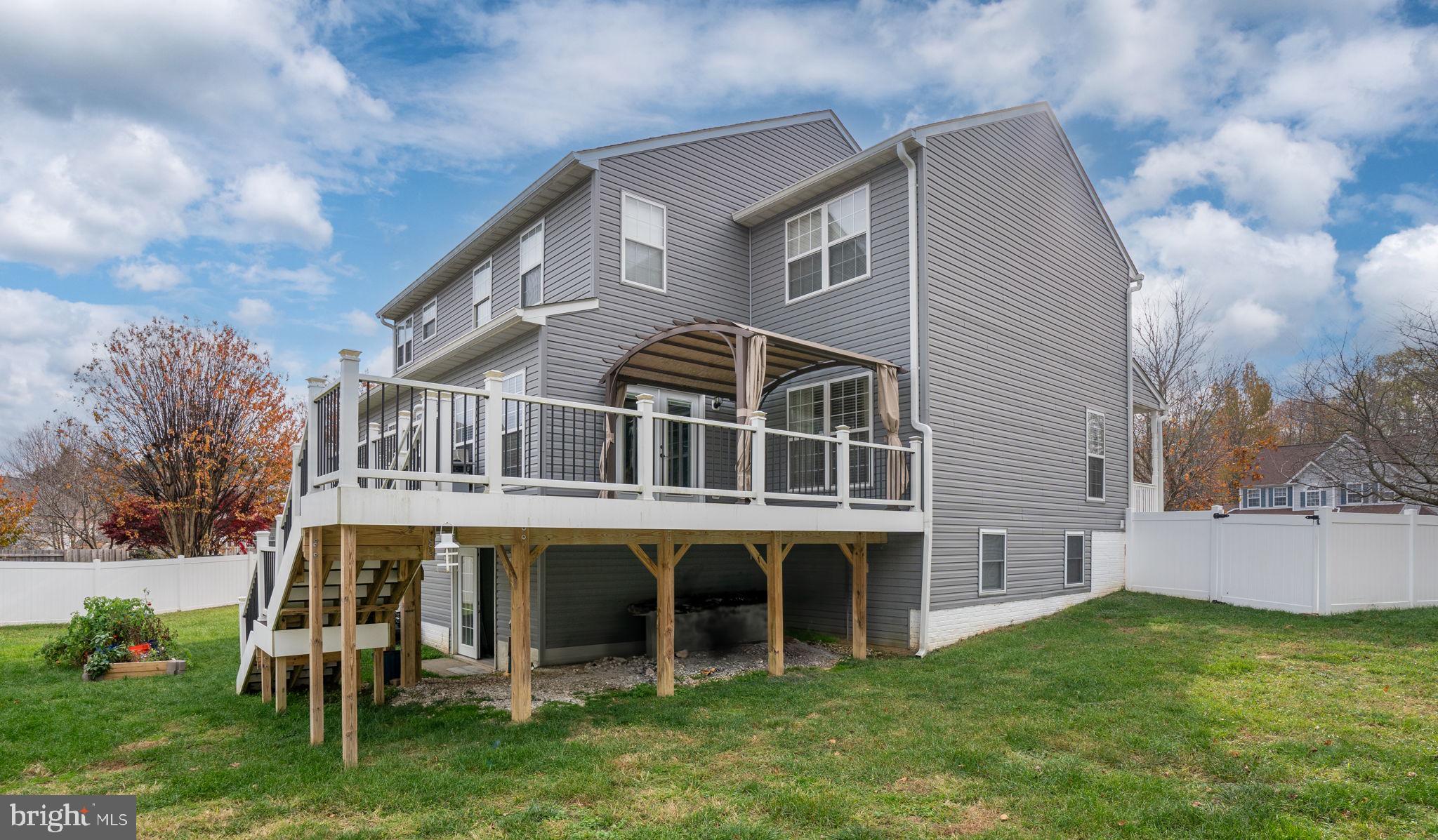 AUTUMN RIDGE - Residential