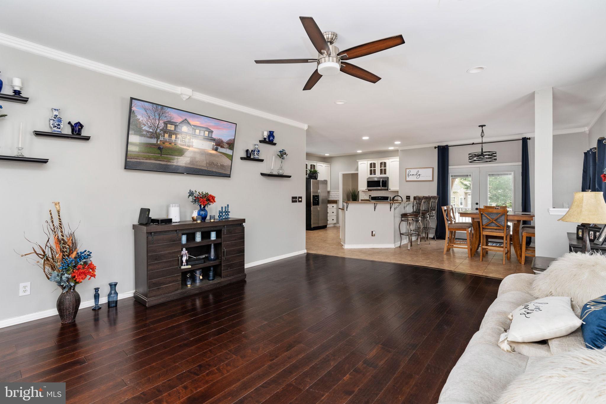 AUTUMN RIDGE - Residential