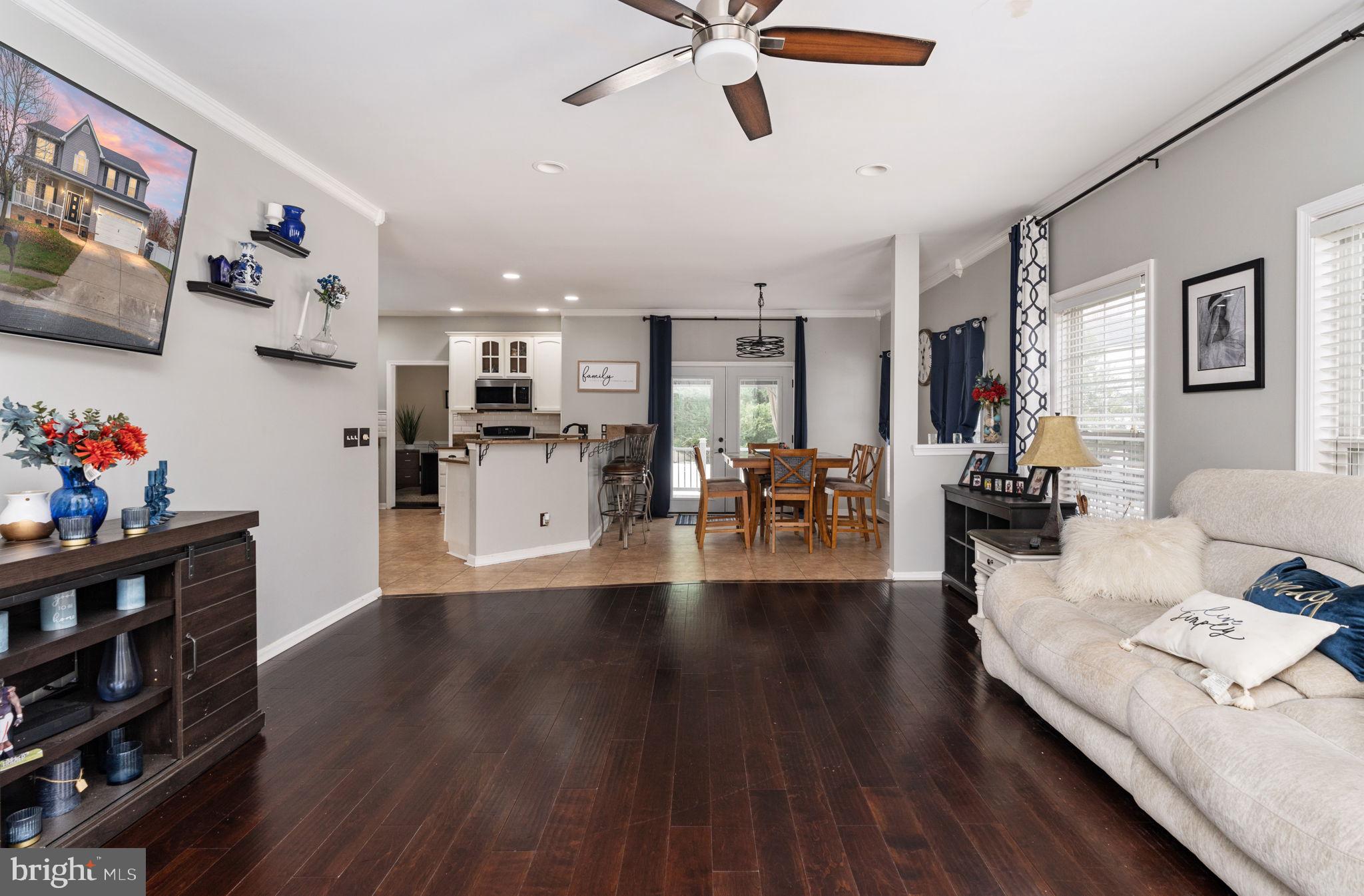 AUTUMN RIDGE - Residential