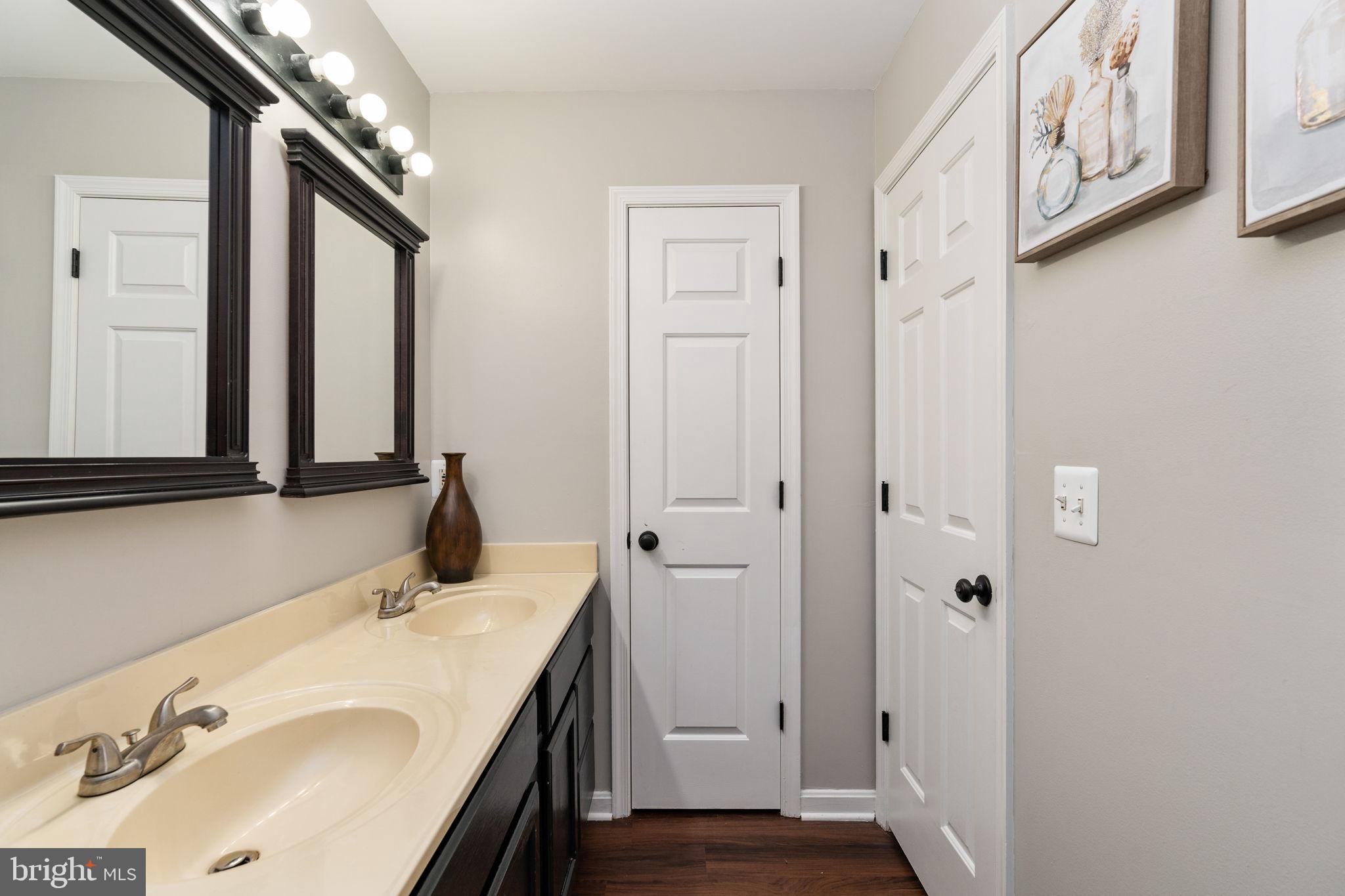 AUTUMN RIDGE - Residential