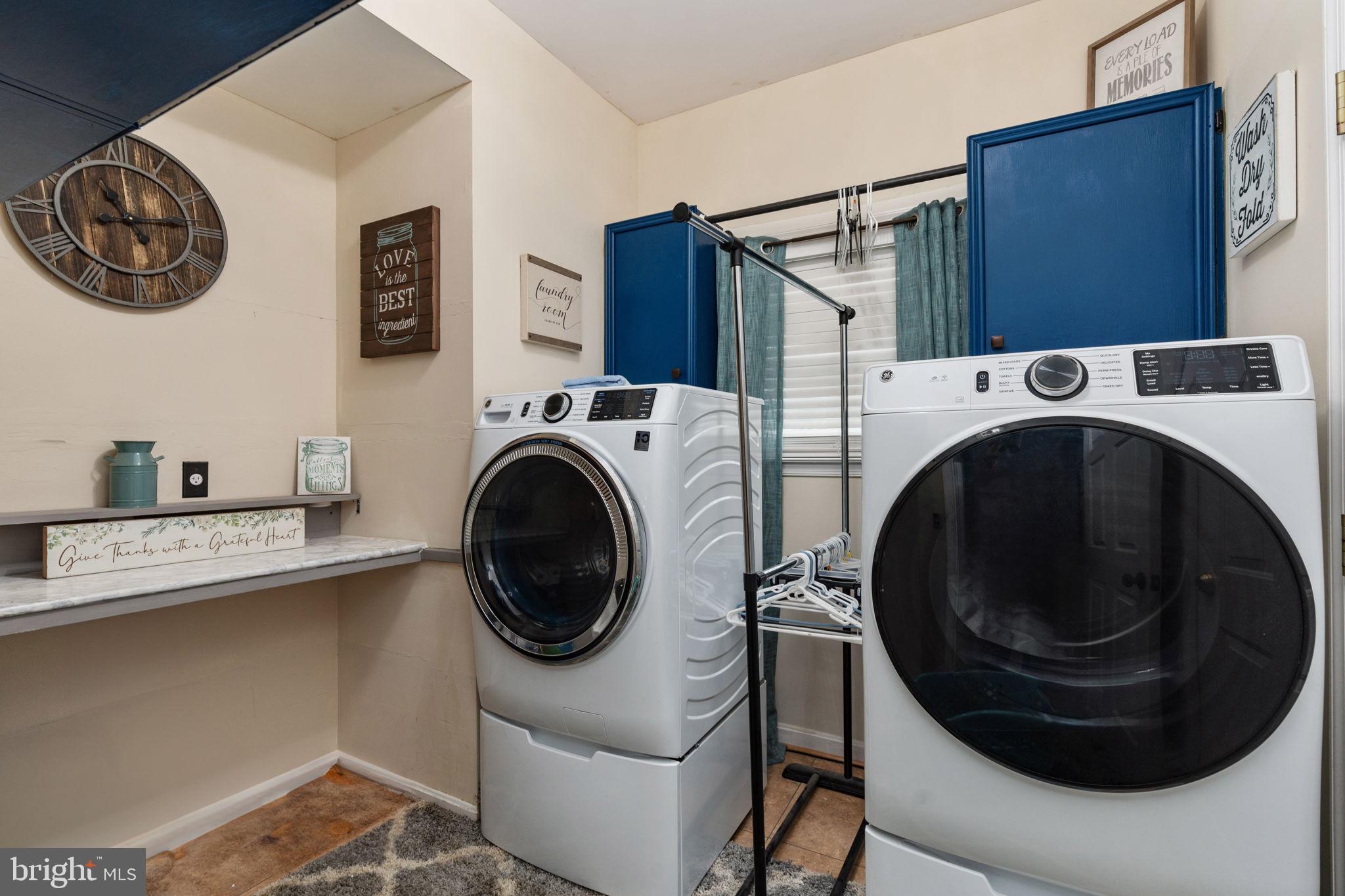 AUTUMN RIDGE - Residential