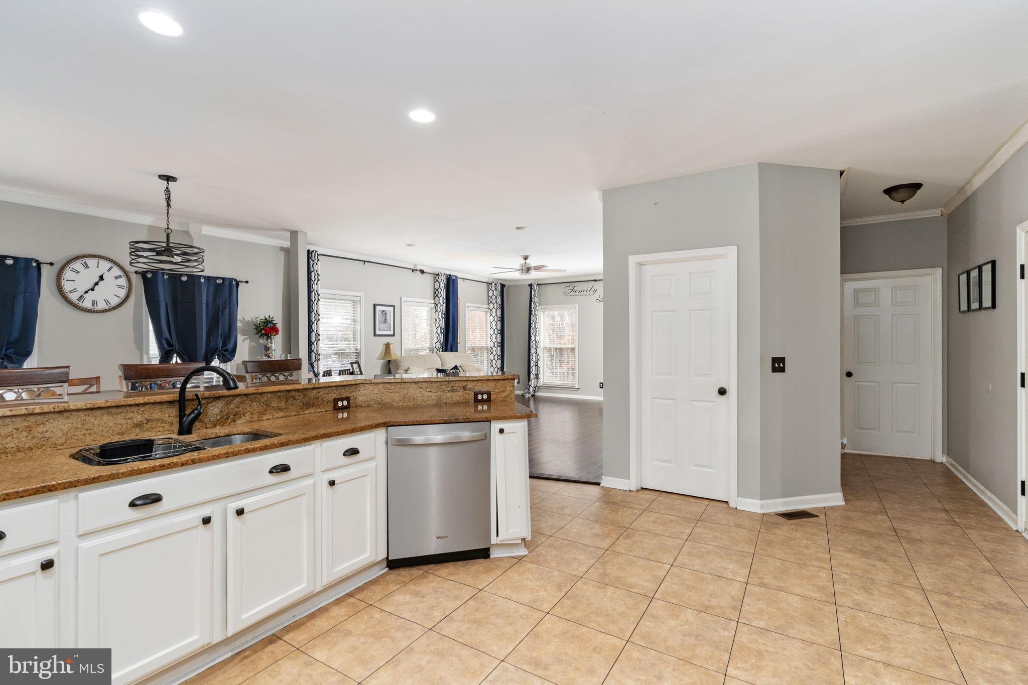 AUTUMN RIDGE - Residential