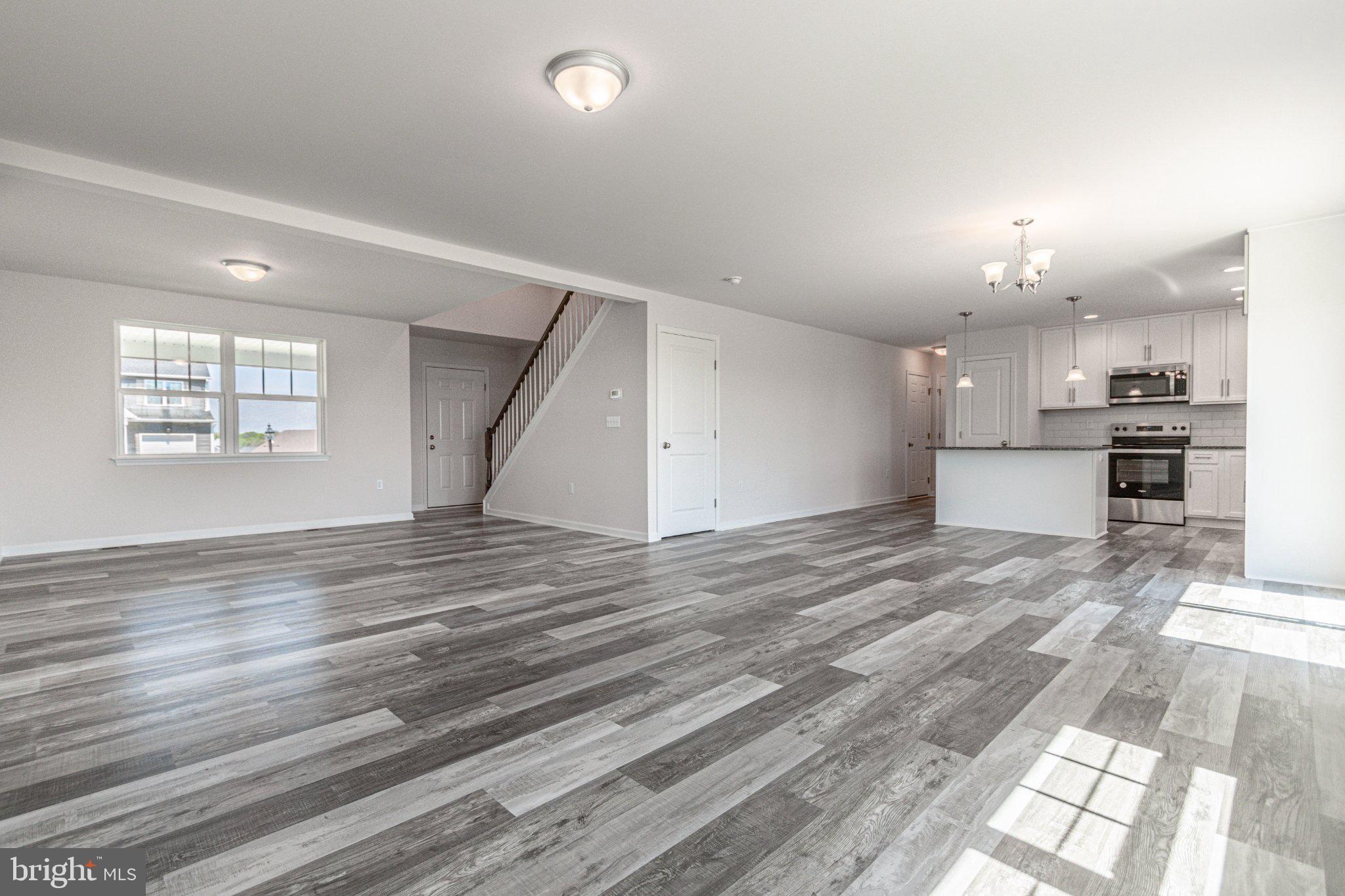 FARM LANE ESTATES - Residential