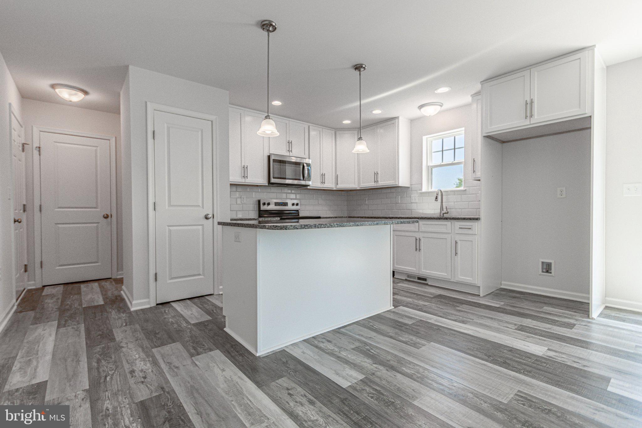 FARM LANE ESTATES - Residential
