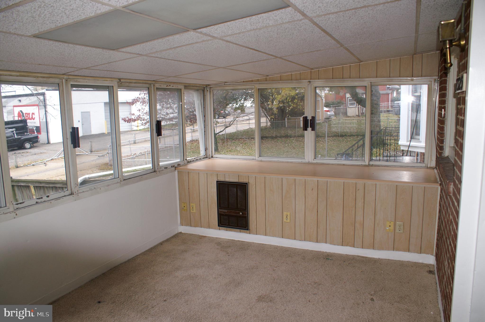 EASTWOOD - Residential