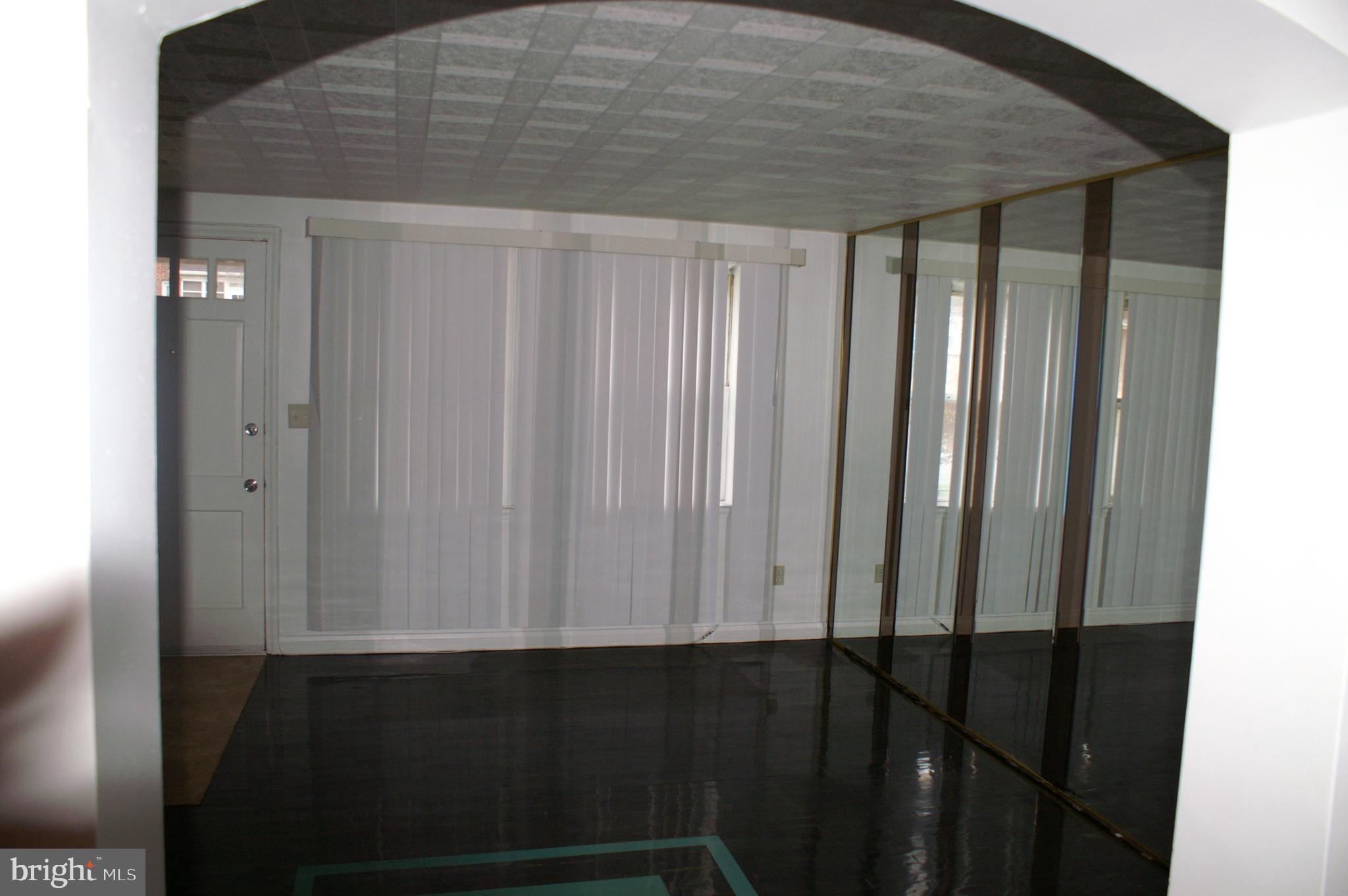 EASTWOOD - Residential