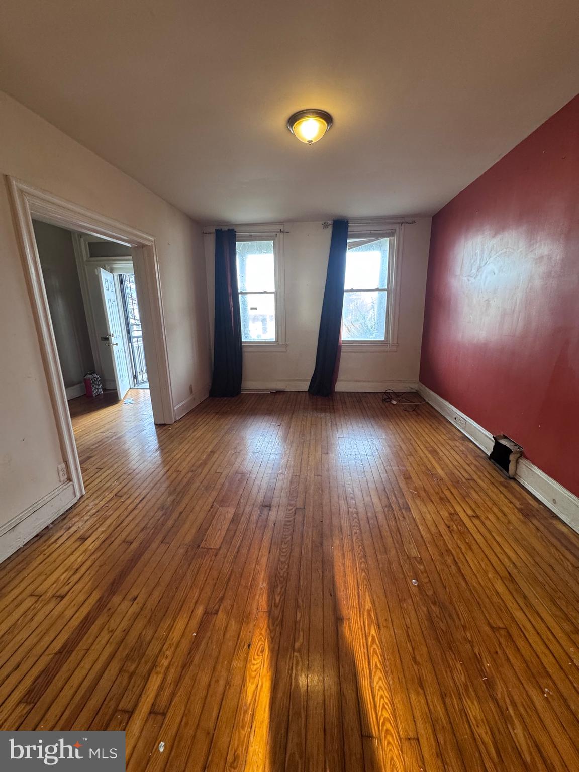 1325 VALLEY PLACE SE