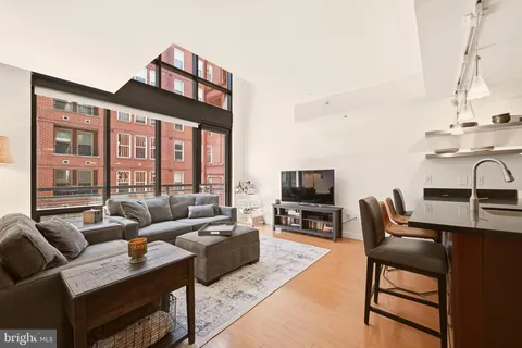 MLS: DCDC2259162