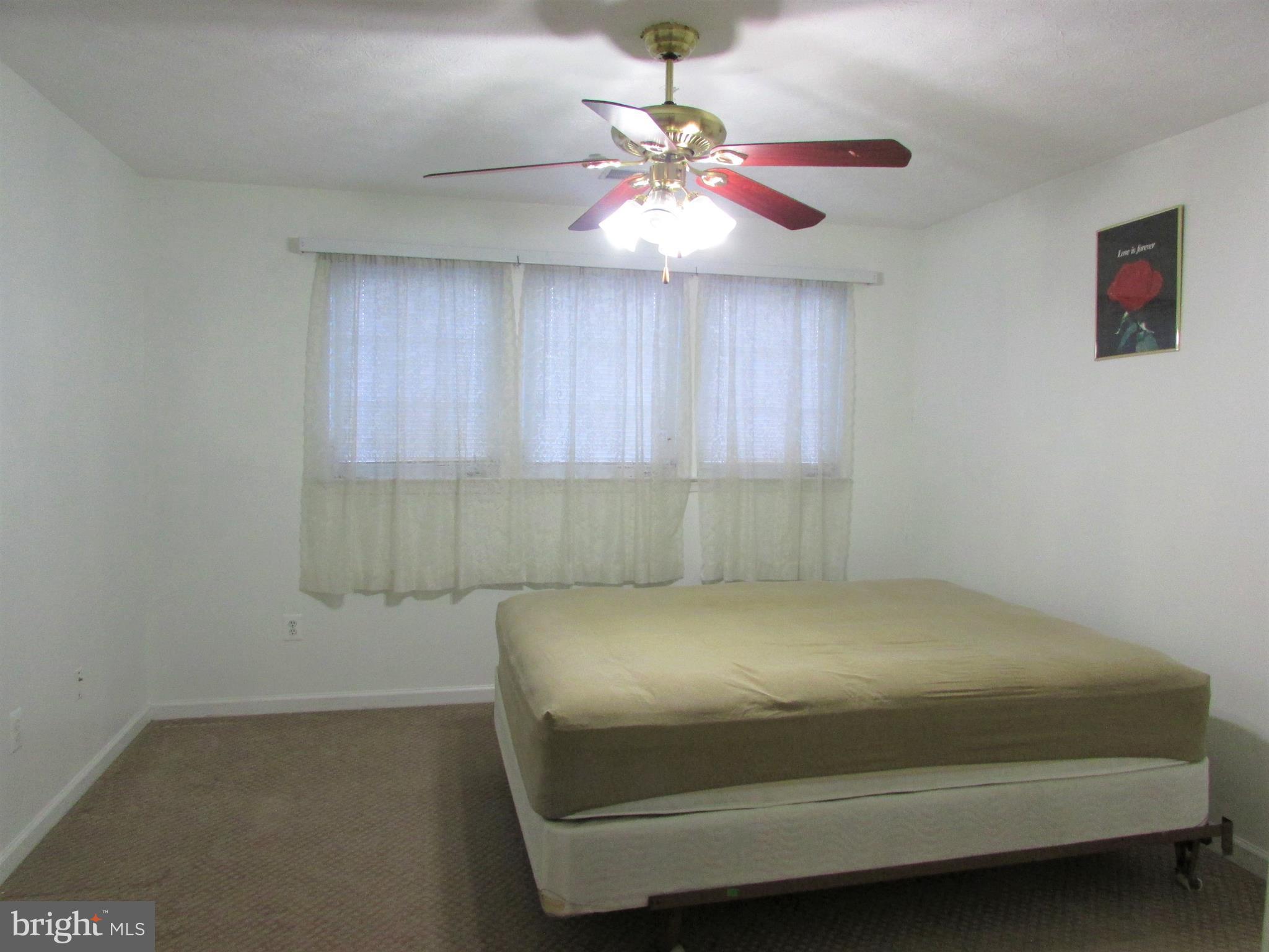 COLLEGE - Residential