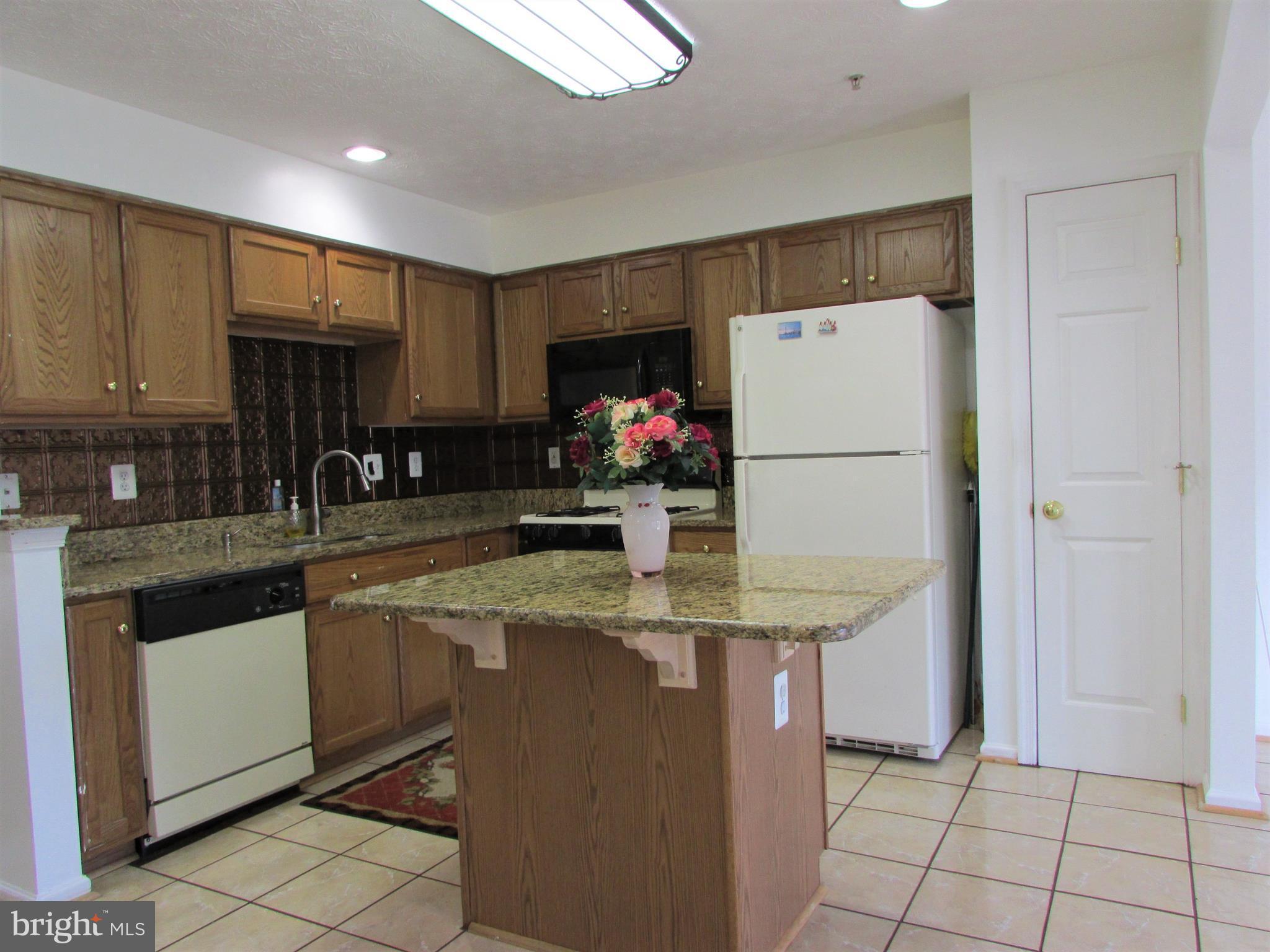 COLLEGE - Residential