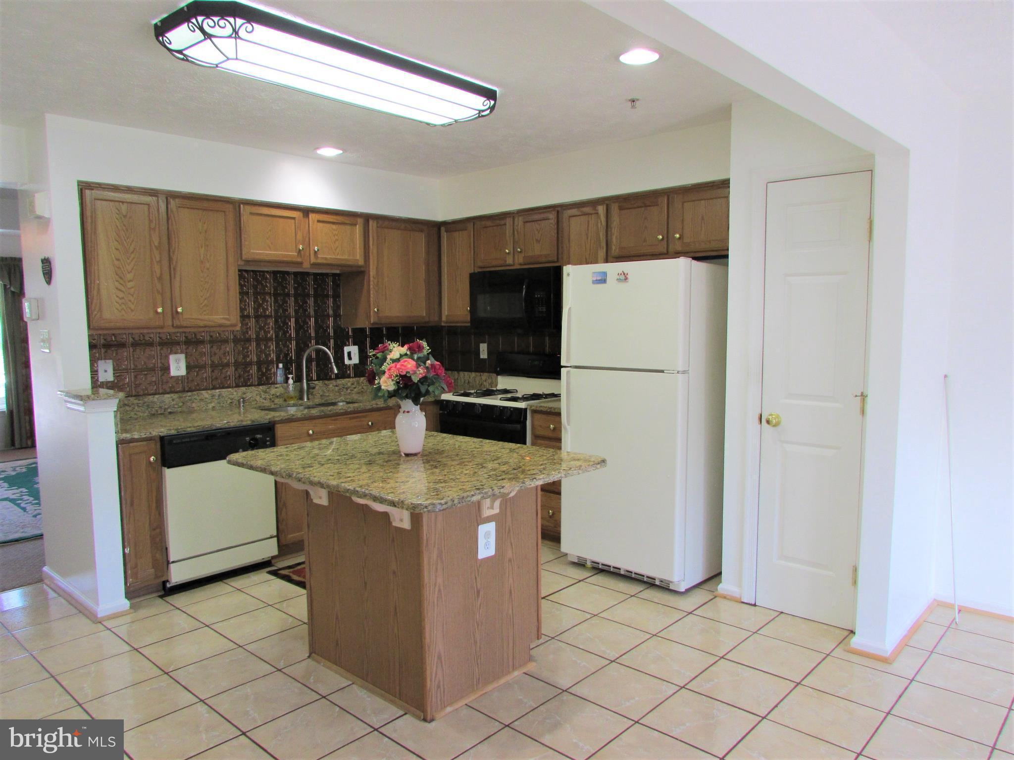 COLLEGE - Residential