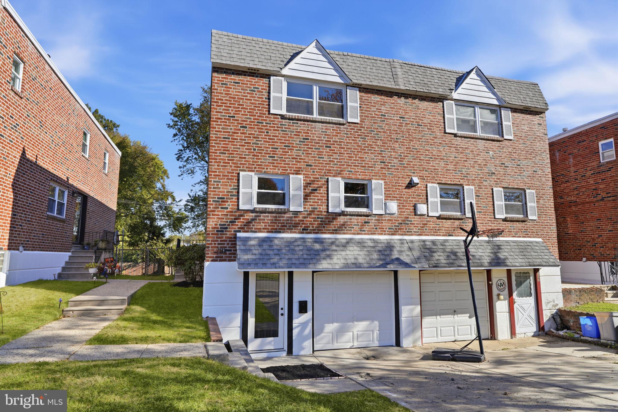 705 STRAHLE STREET