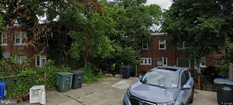 Photo of 1363 Michigan Avenue NE, WASHINGTON, DC 20017 (MLS # DCDC2242840)