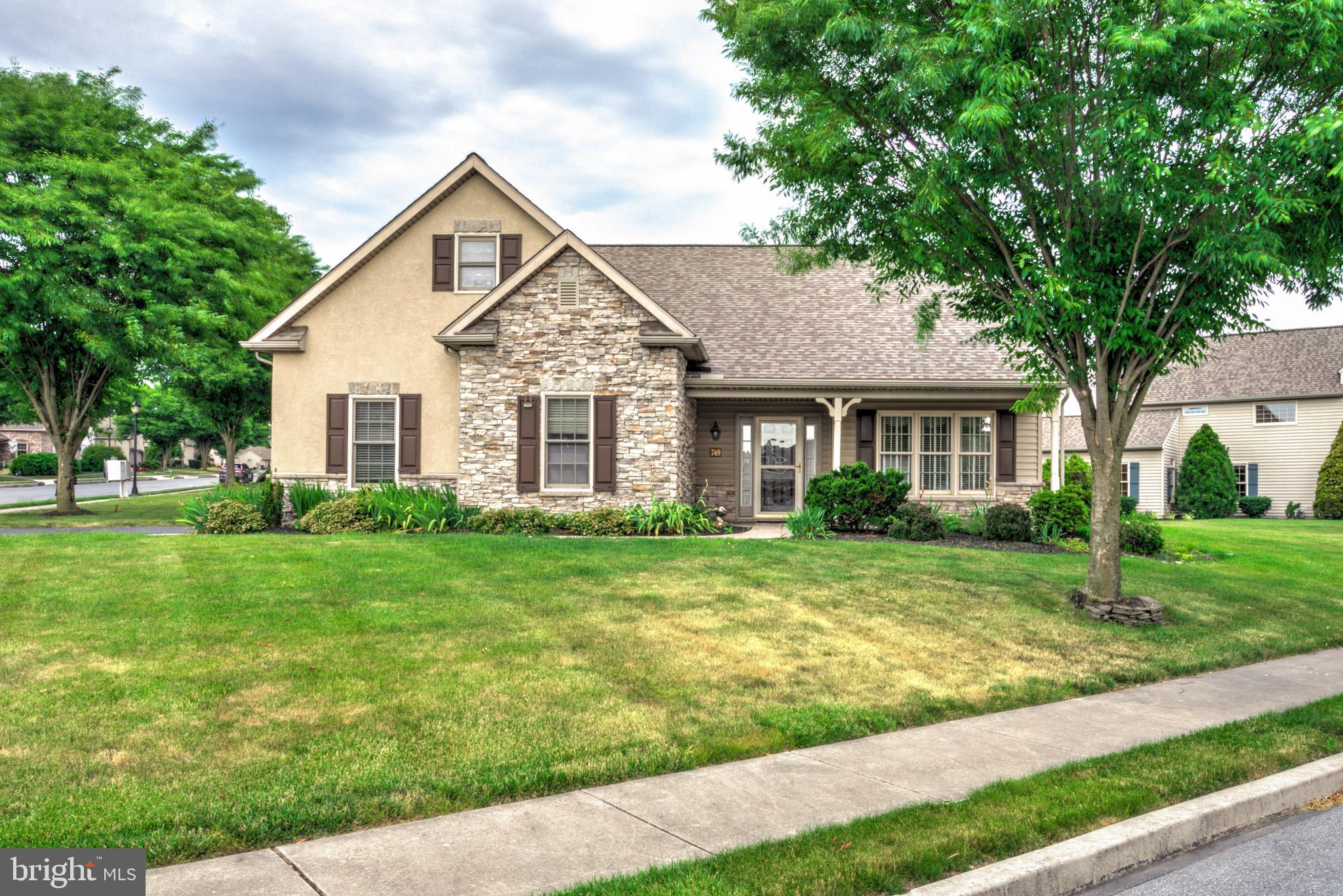 749 HEATHER RIDGE