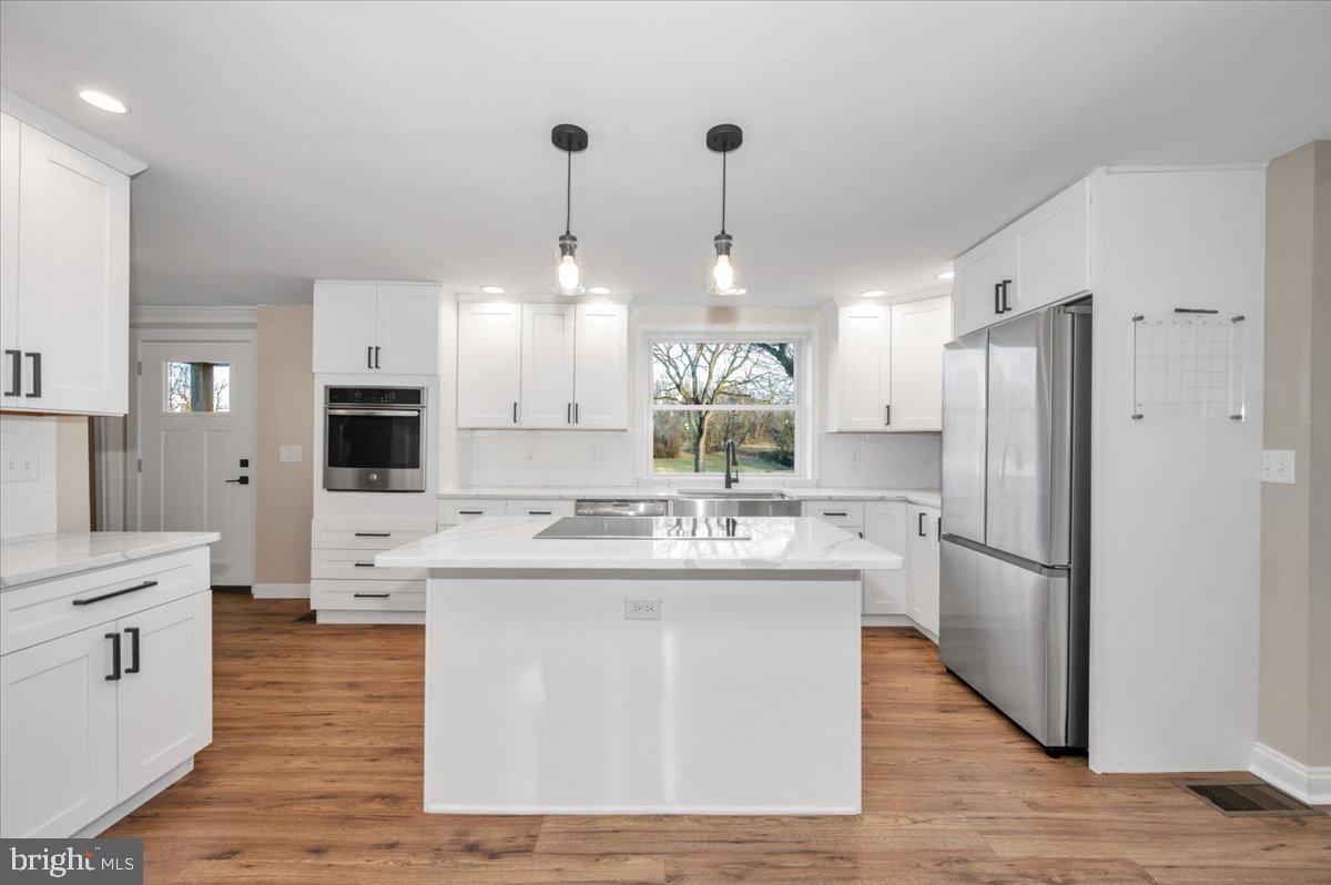 WILLIAMSPORT - Residential