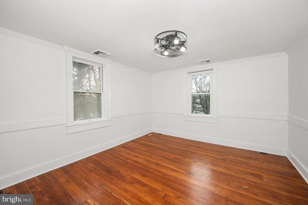 WILLIAMSPORT - Residential